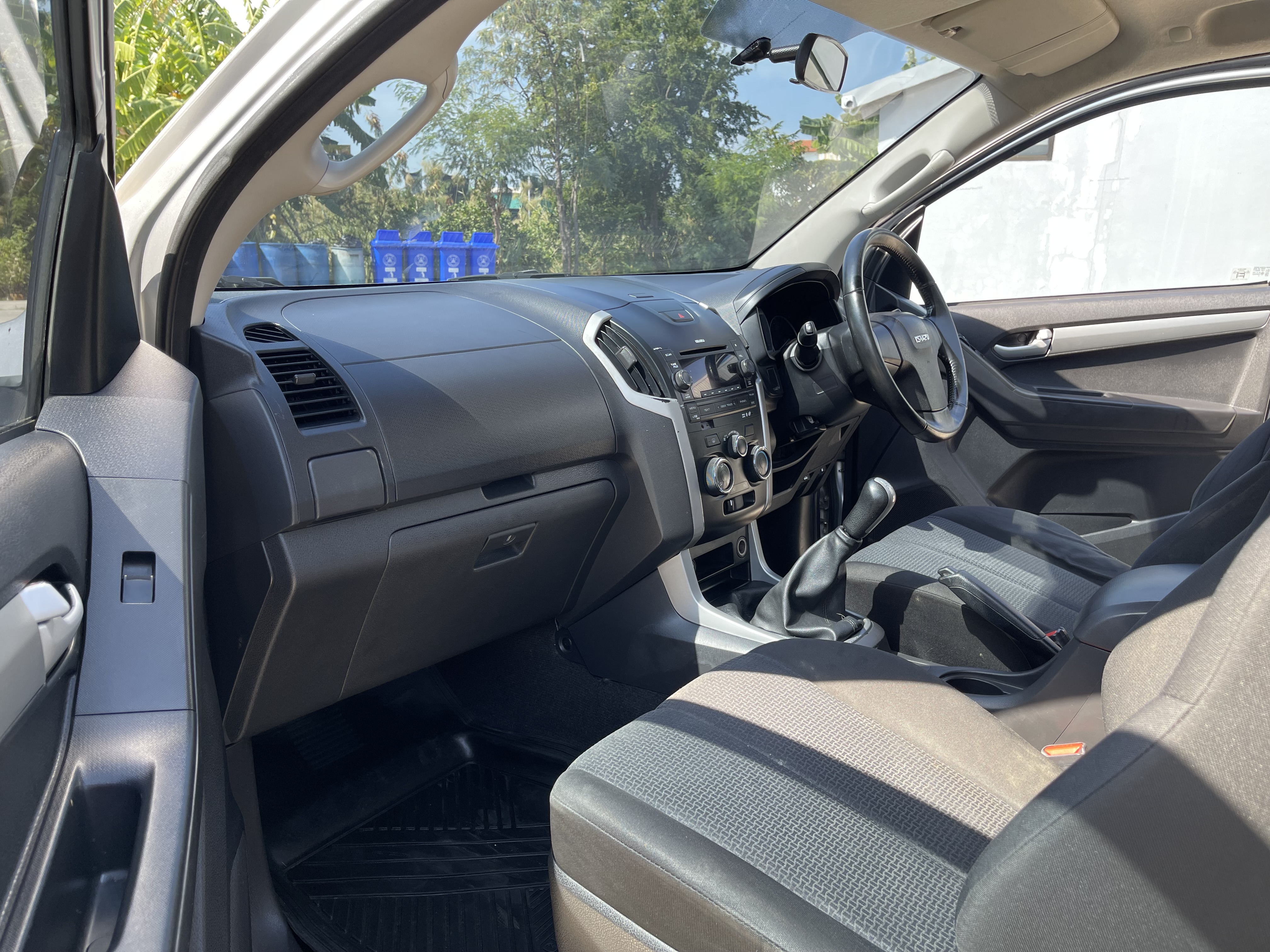 Isuzu Dmax All New Cab Hilander 2.5 Vgs Z 2012 เงิน