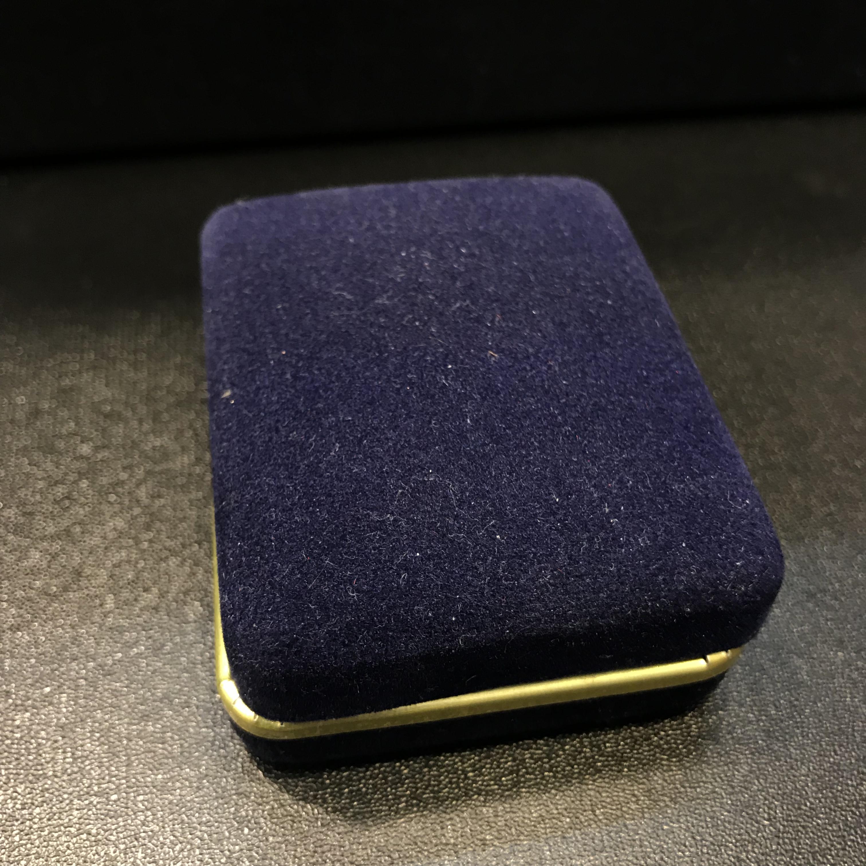 พระกริ่งนวปทุม ภปร. วัดปทุมวนาราม ปี2535 เนื้อทองคำ(ในหลวงรัชกาลที่9เสด็จเททอง)(สภาพสวยเดิมครบสมบูรณ์)