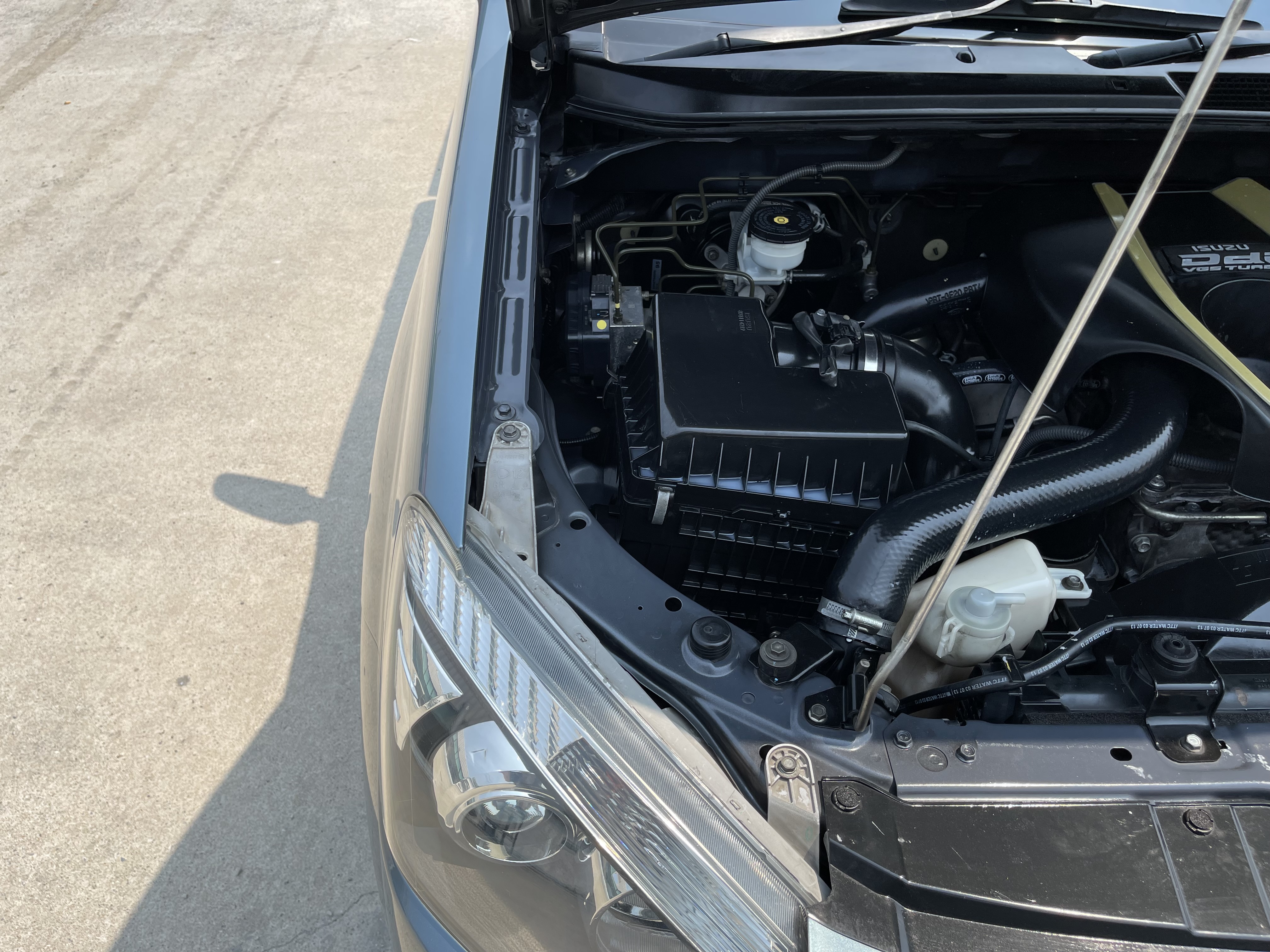 Isuzu Dmax All New Cab 2.5 Vgs Z 2013 เทา