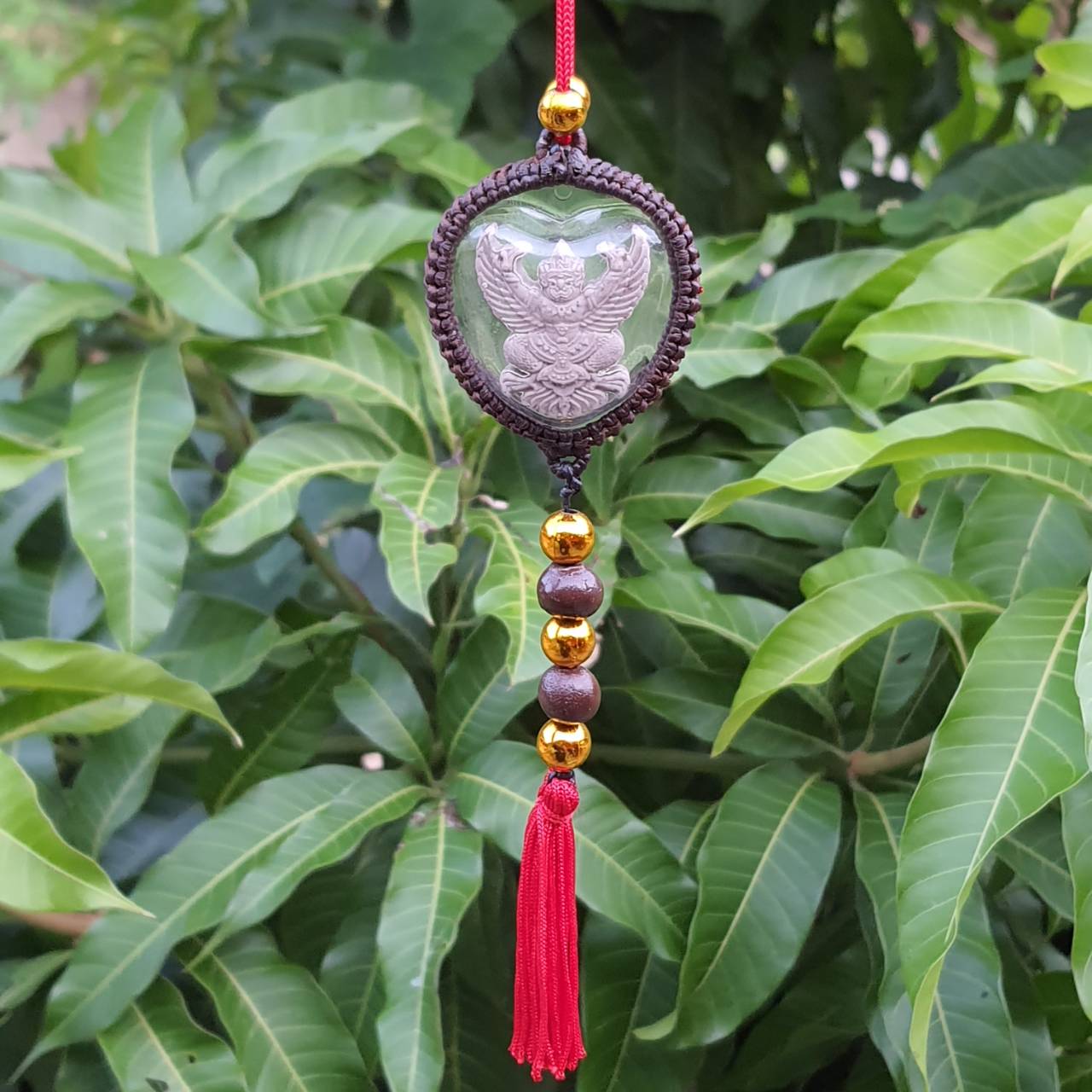 ของป้องกัน พญาครุฑ ห้อยหน้ารถ ห้อยหน้าร้าน สีขาว ครุฑ ครุฑบูชา พญาครุฑ ของแท้