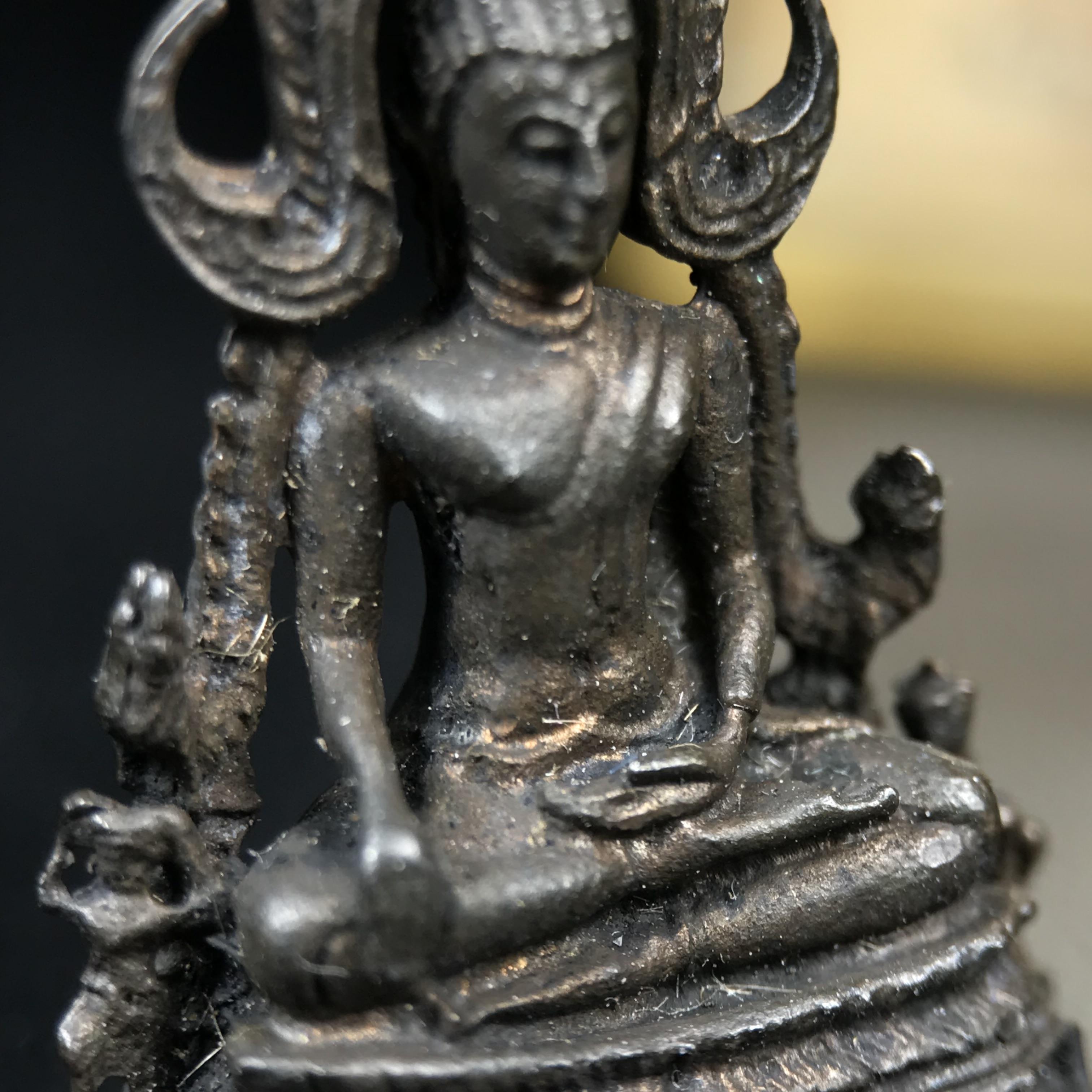 กริ่งพระพุทธชินราช ภปร. กองทัพภาคที่3จัดสร้าง ปี2517 เนื้อนวโลหะกล่องเดิม(คัดสภาพสวย)(หายาก)(ในหลวง ร.9 เสด็จในพิธี)พิธีมหาพุทธาภิเษกยื่งใหญ่โดยพระคณาจารย์ชื่อดังในยุคนั้นร่วมปลุกเสก 7วัน7คืน*** หลวงปู่โต๊ะ วัดประดู่ฉิมพลี ร่วมปลุกเสก***