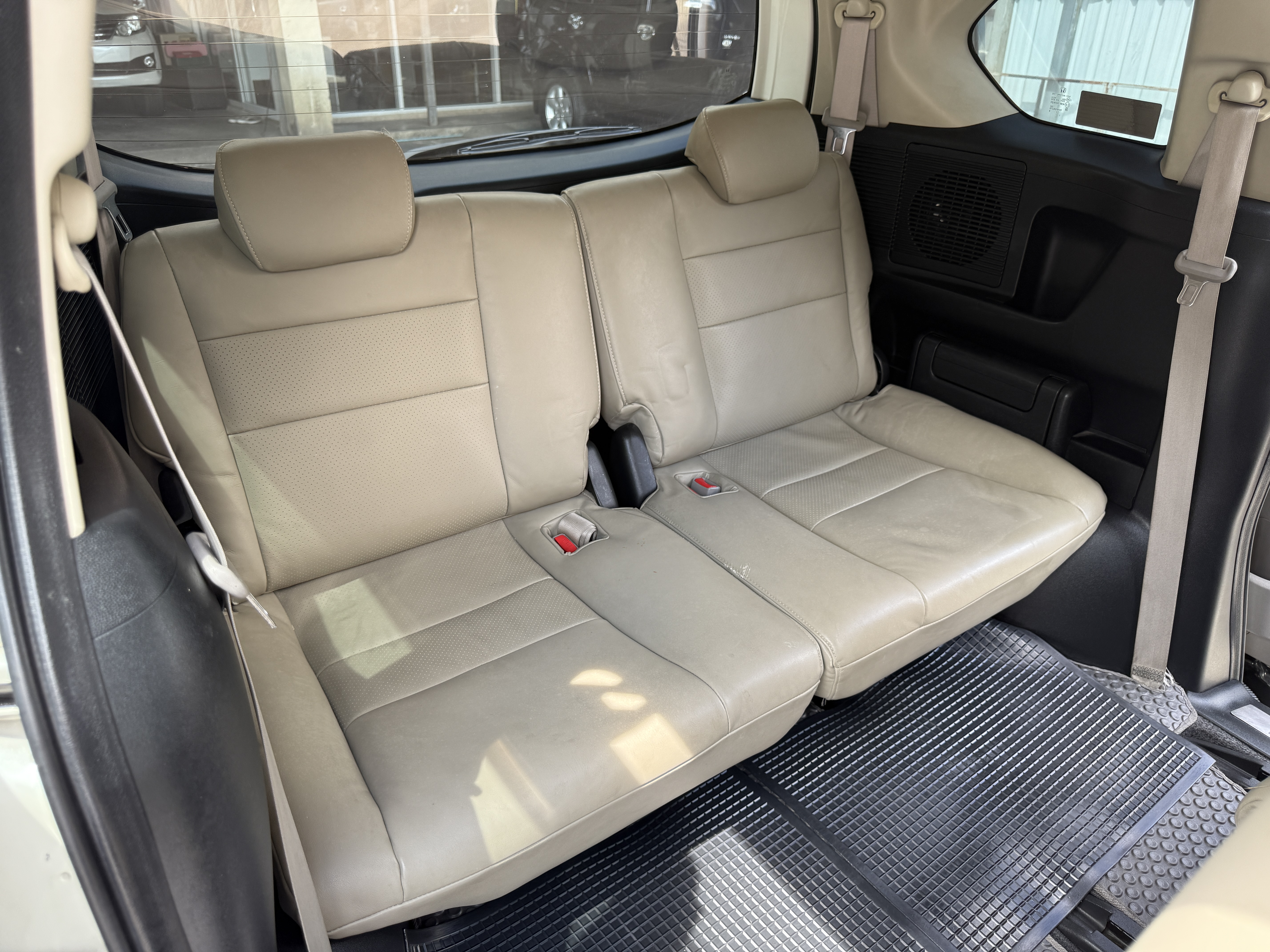 Honda Freed 1.5 E Limited At 2012 ขาวมุก