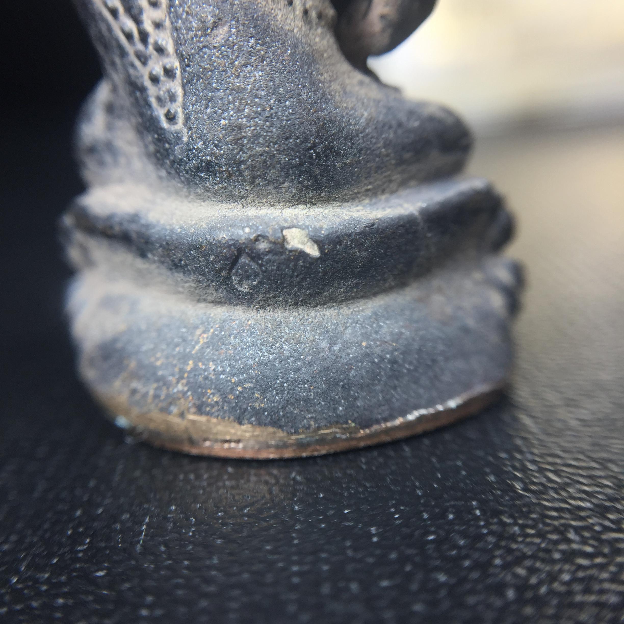 พระกริ่งชินบัญชรฉลองพระชันษา 100 ปี สมเด็จพระญาณสังวร วัดบวรนิเวศวิหาร ปี 2556 เนื้อนวโลหะผสมทองคำก้นทองแดง พิธีใหญ่ มวลสารเด่น นิยม(1 ใน 2556 องค์)พระกริ่งชินบัญชรฉลองพระชันษา 100 ปี สมเด็จพระญาณสังวร วัดบวรนิเวศวิหาร ปี 2556 เนื้อนวโลหะผสมทองคำก้นทองแดง