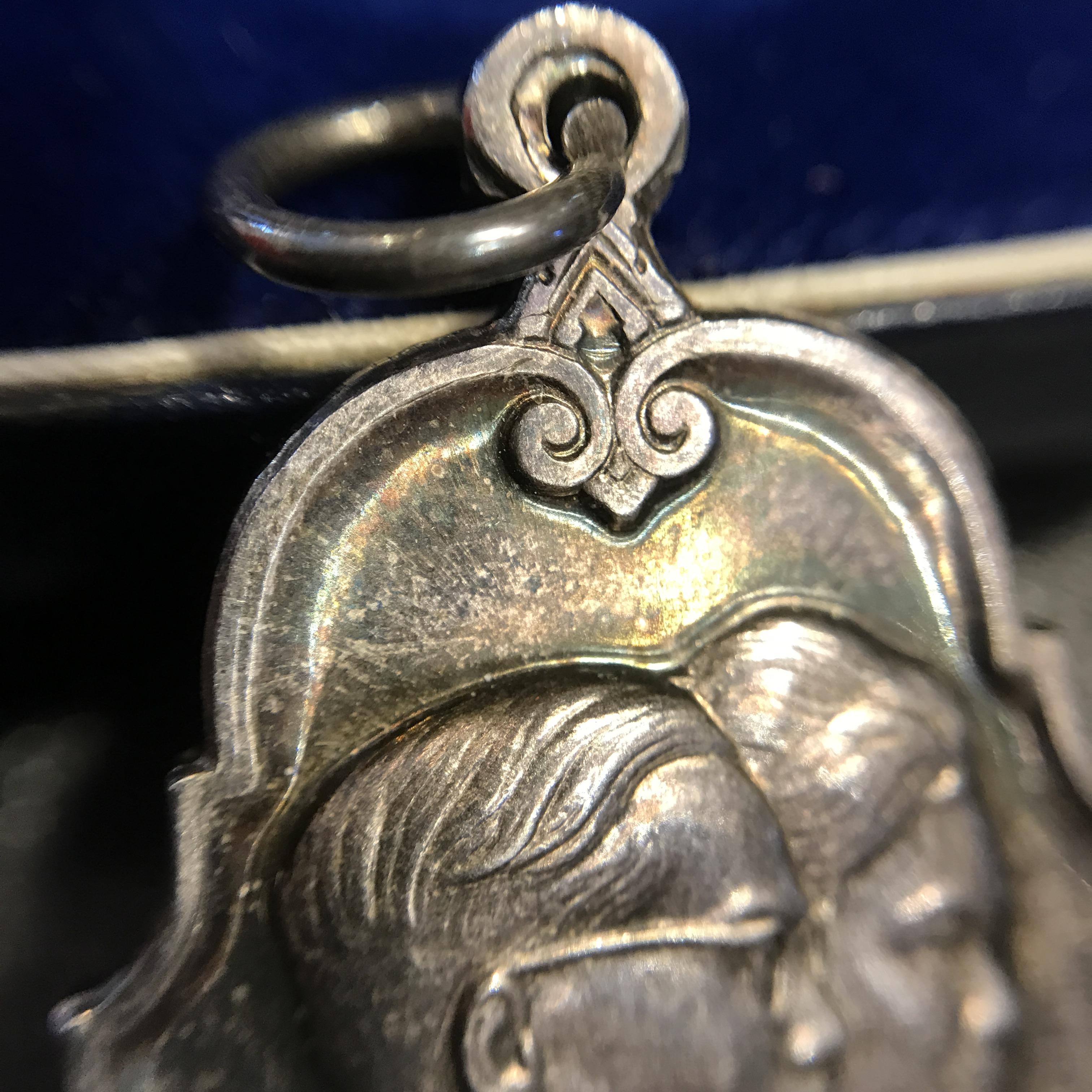 เหรียญสองพระองค์พระราชทาน ภปร. สก. เนื้อเงิน ปี2535 สภาพสวยผิวเดิมพร้อมกล่องเดิมๆ (หายาก)