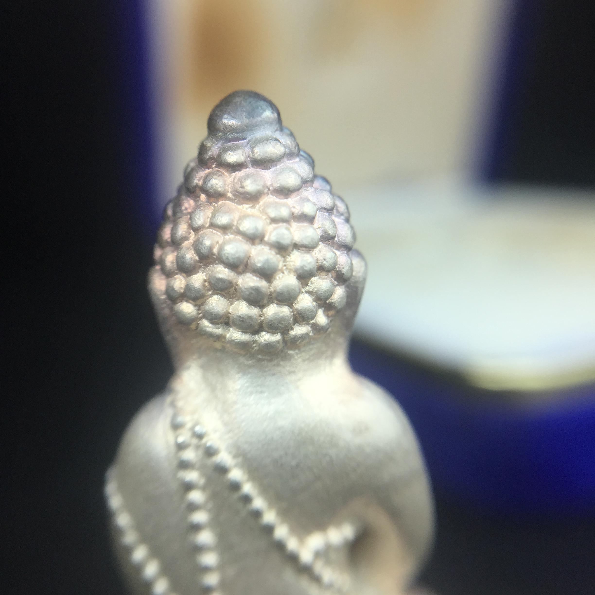 พระกริ่งรุ่นสร้างเจดีย์ วัดคีรีวิหาร ปี 2538 เนื้อเงิน(สภาพผิวสวยเดิม) ที่ระลึกในวาระครบ 5 รอบของ สมเด็จพระวันรัต(จุนท์ พฺรหฺมคุตฺโต) วัดบวรนิเวศวิหาร(เนื้อเงินตอกโค๊ตด้านหลังและเลขใต้ฐาน องค์นี้หมายเลข 360(ผลรวมได้9 เลขมงคล))(1 ใน 561 องค์)หายาก!!