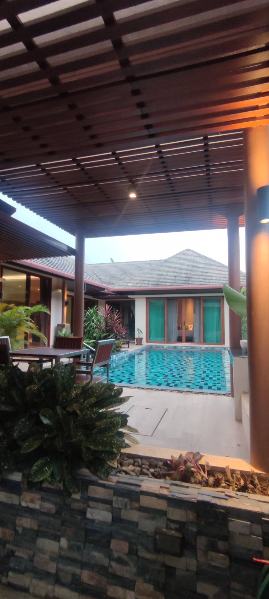 For Rent : Rawai, Luxury Pool Villa 3 Bedrooms 3 Bathrooms