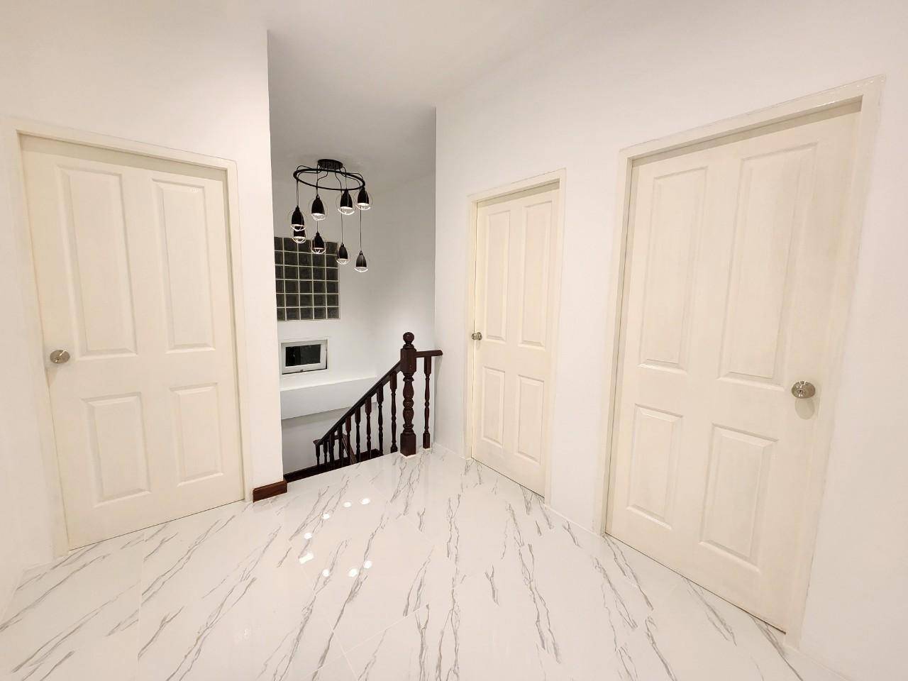 For Rent : Ratsada, 2-story detached house, 3 bedrooms 4 bathrooms