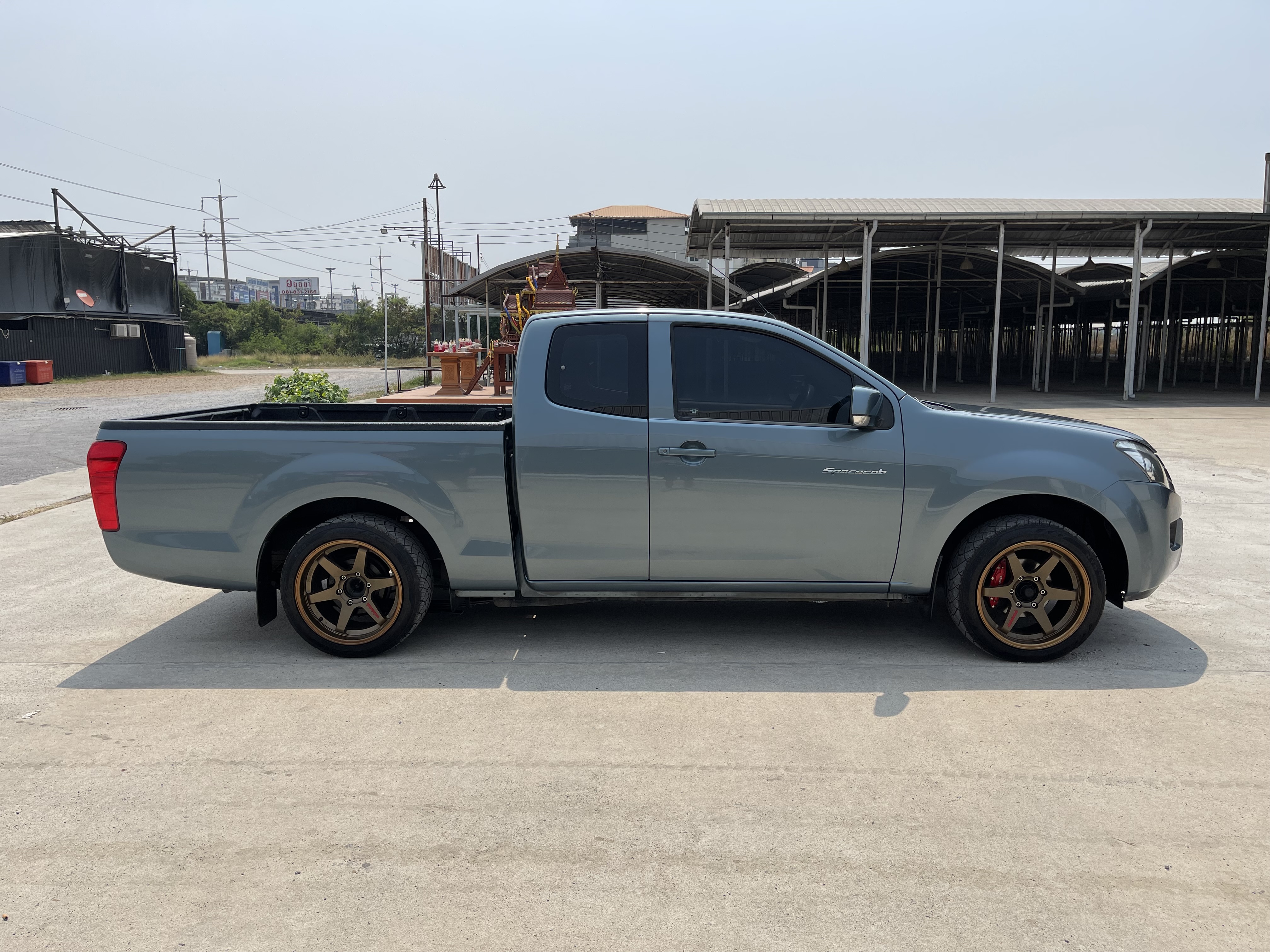 Isuzu Dmax All New Cab 2.5 Vgs Z 2013 เทา