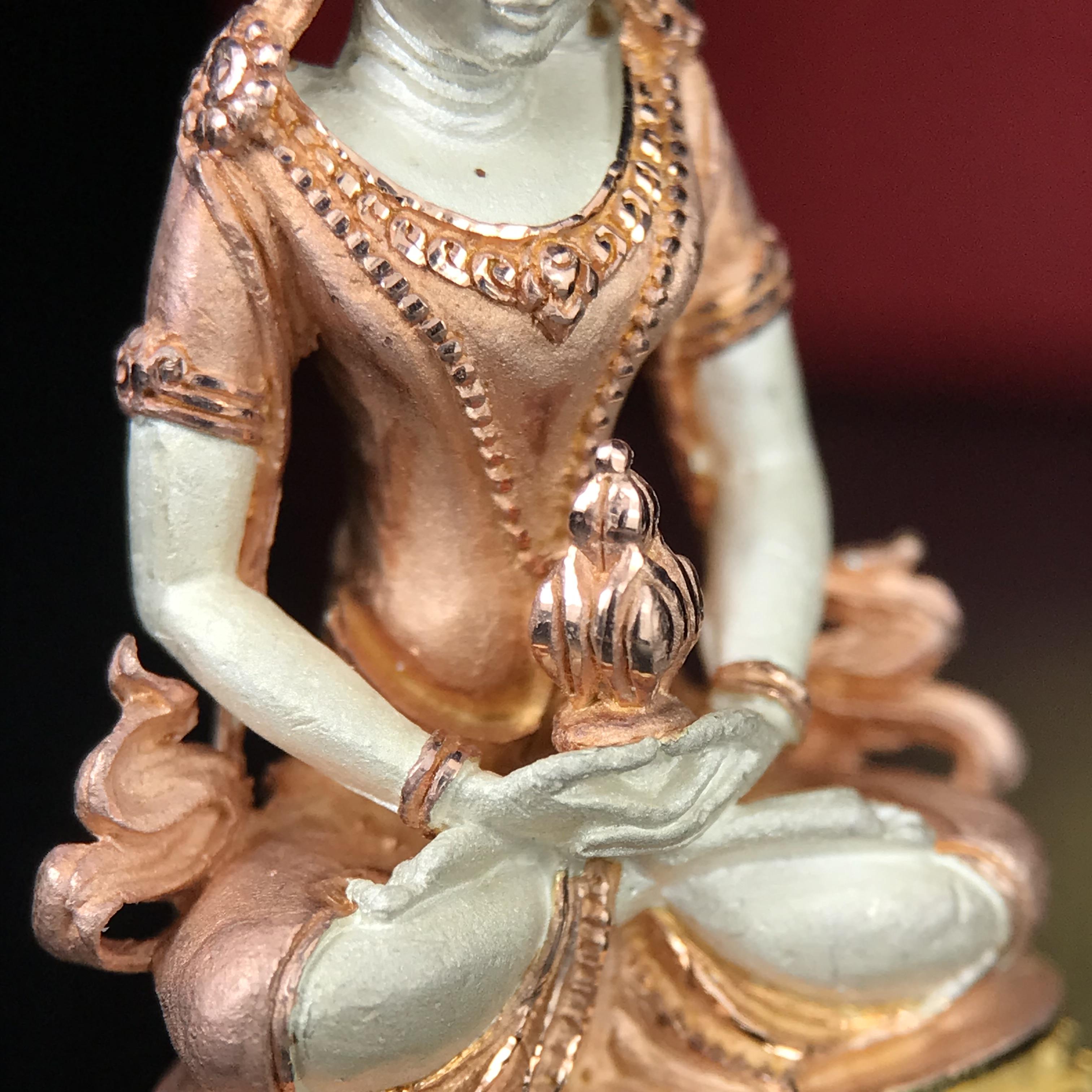 พระกริ่งอวโลกิเตศวร ( เจ้าแม่กวนอิม ) วัดโพธิ์แมนคุณาราม รุ่นอุดมโภคทรัพย์ พ.ศ.2539 เนื้อเงิน 3 กษัตริย์ ผิวสวยเดิมพร้อมกล่องบรรจุเดิม (อีกหนึ่งรุ่นยอดนิยม พุทธศิลป์สวยงดงาม)