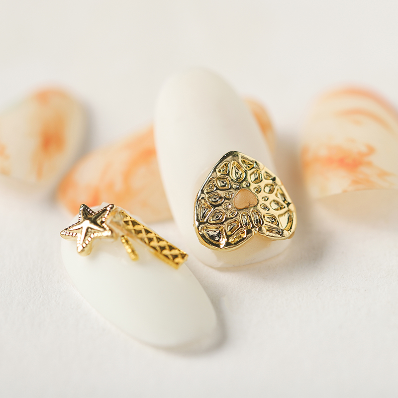 SKU-00083 หัวใจสีทอง