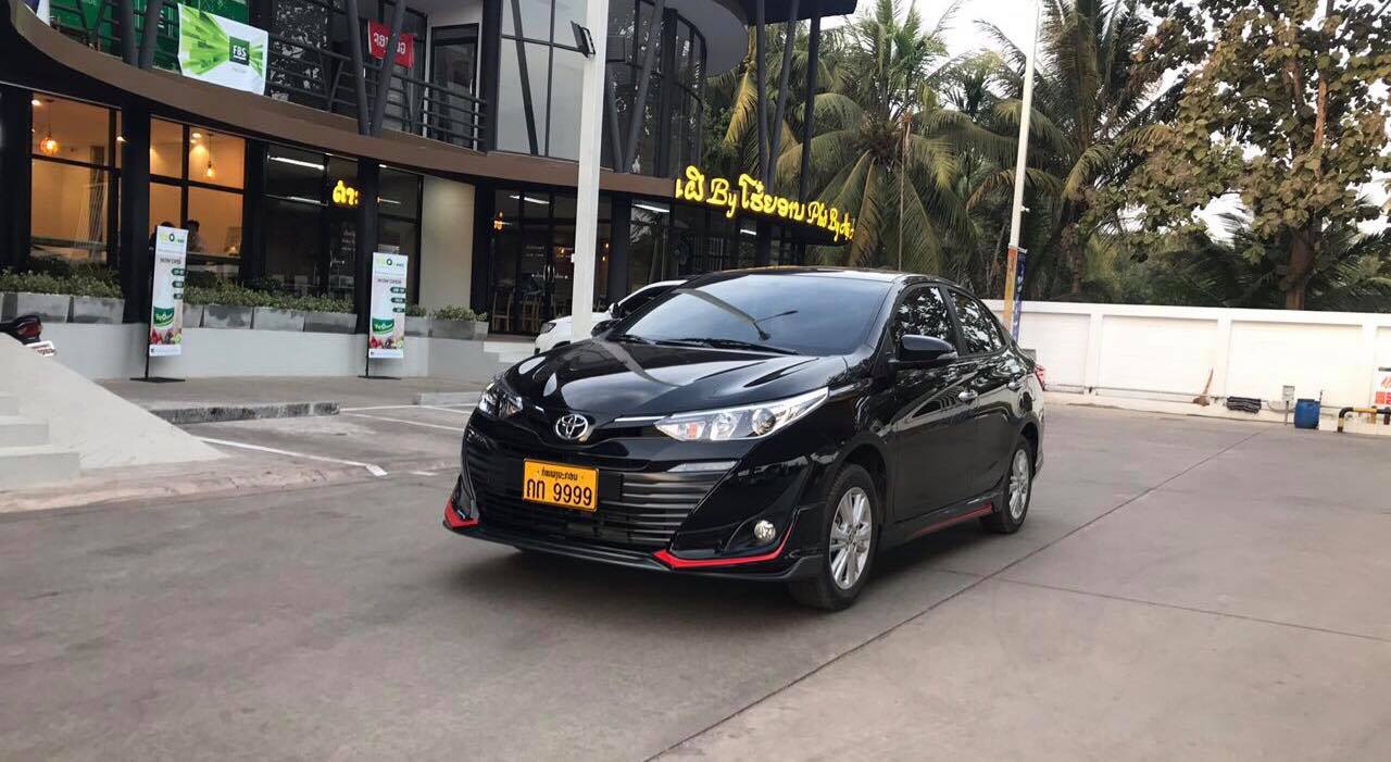 Toyota Yaris ATIV hatchback and sedan bodykits by Amotriz