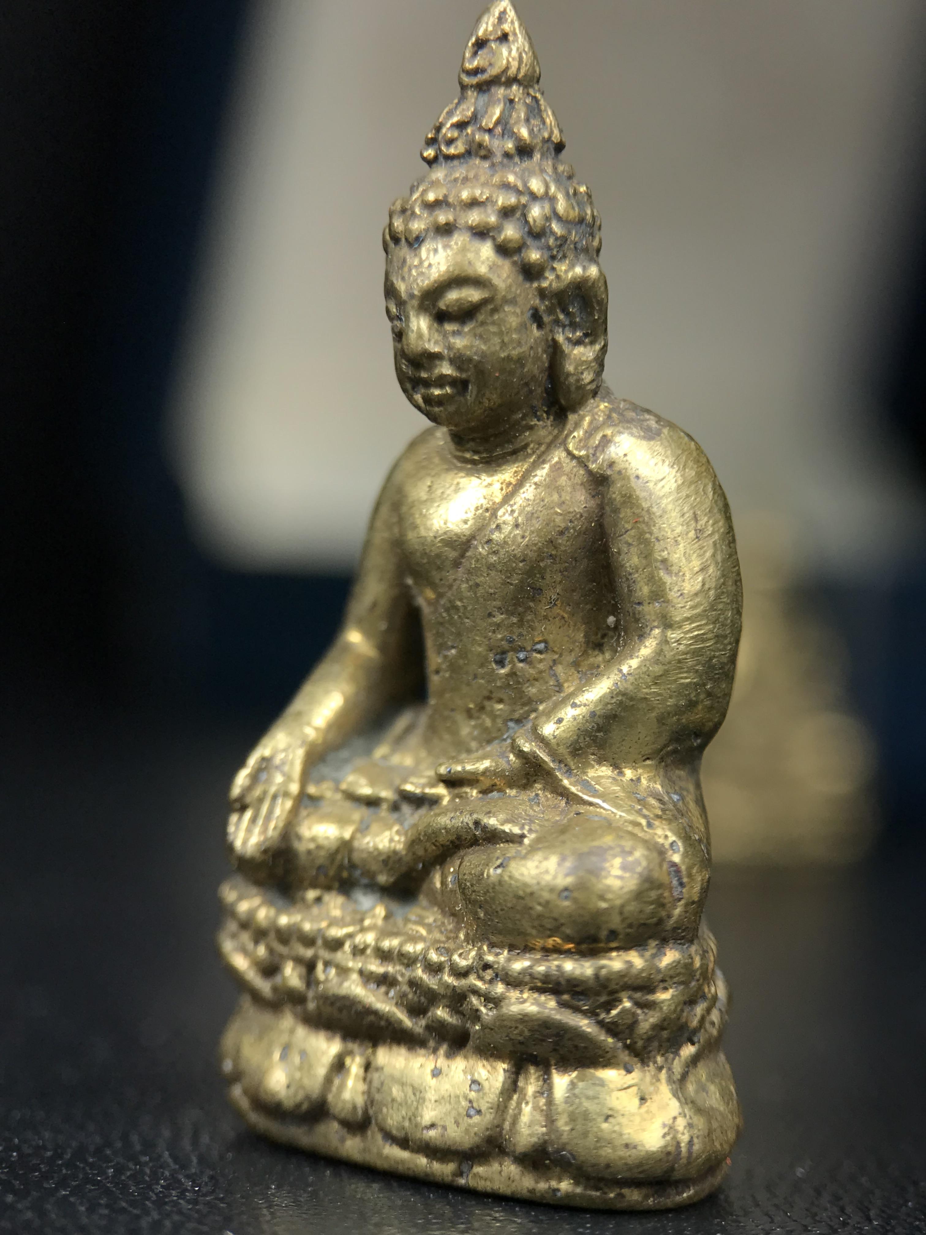 พระกริ่ง-พระชัยวัฒน์ไพรีพินาศ วัดบวรนิเวศวิหาร รุ่นผ้าป่าสิงห์บุรีปี2528(ชนวนมวลสารไพรีรุ่นแรก)(1ใน1500ชุด)สภาพสวยพร้อมกล่องบรรจุเดิมชุดกรรมการรับพระราชทานจากสมเด็จพระเทพในวโรกาสเด็จพระราชดำเนินทรงประกอบพิธีวางศิลาฤกษ์พระอุโบสถวัดตรีทศเทพวรวิหาร(หายากมาก)