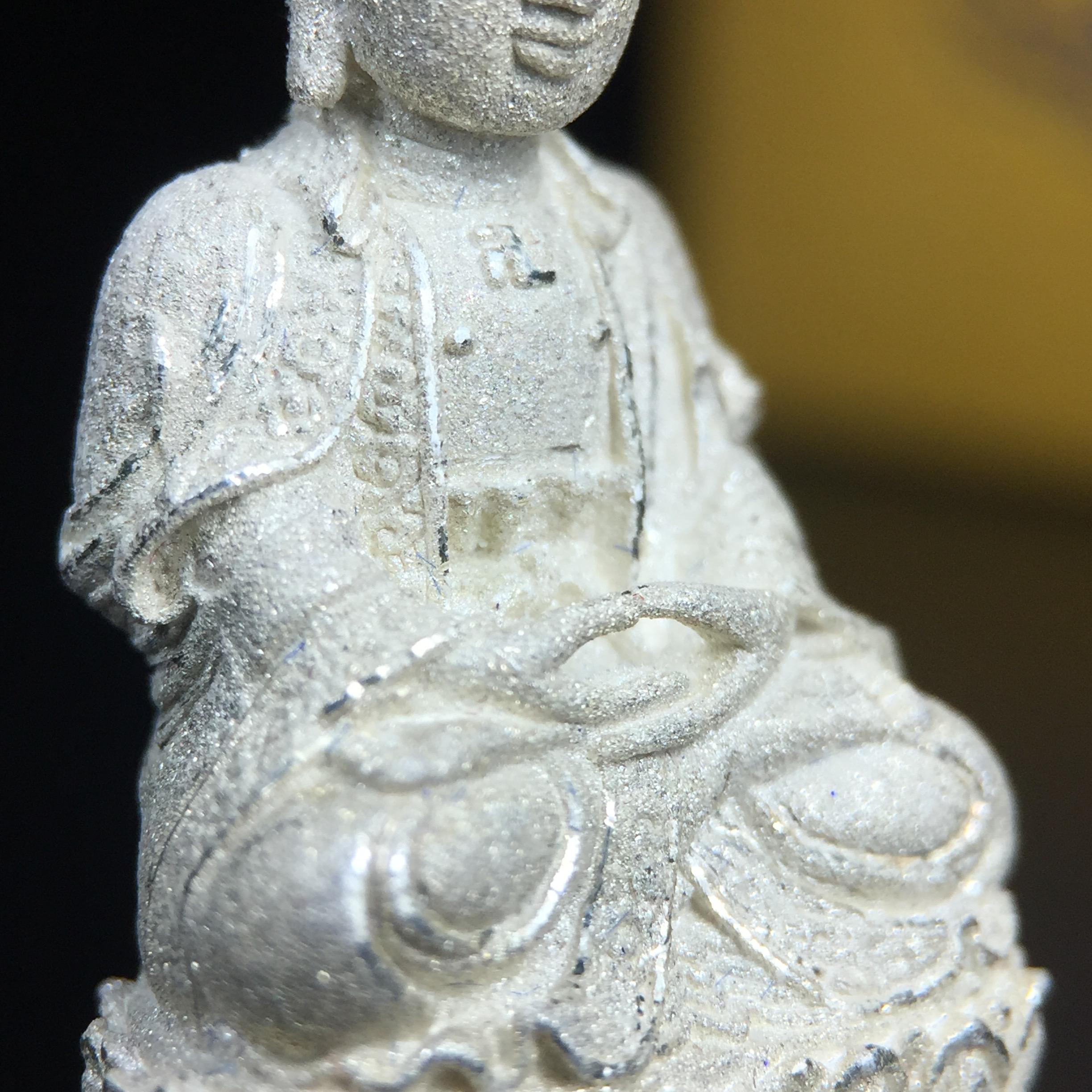 พระกริ่งจีน "ต้าเยิ่นถะ" รุ่น กาญจนาภิเษก ครองราชย์ 50 ปี วัดบวรนิเวศวิหาร ปี2538 เนื้อเงินพ่นทรายขัดเงาบางส่วน 99.99% สูง 3.8 ซม. (คัดสภาพสวยเดิม พิธีใหญ่ พุทธศิลป์งดงาม)1 ใน 6001 องค์