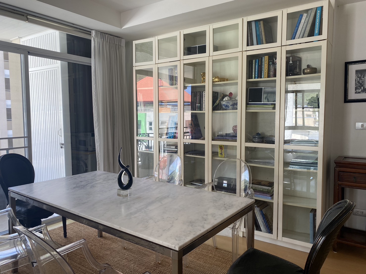 For Rent : Condo near Patong Beach, 2 Bedroom 2 Bathroom, 5th flr.