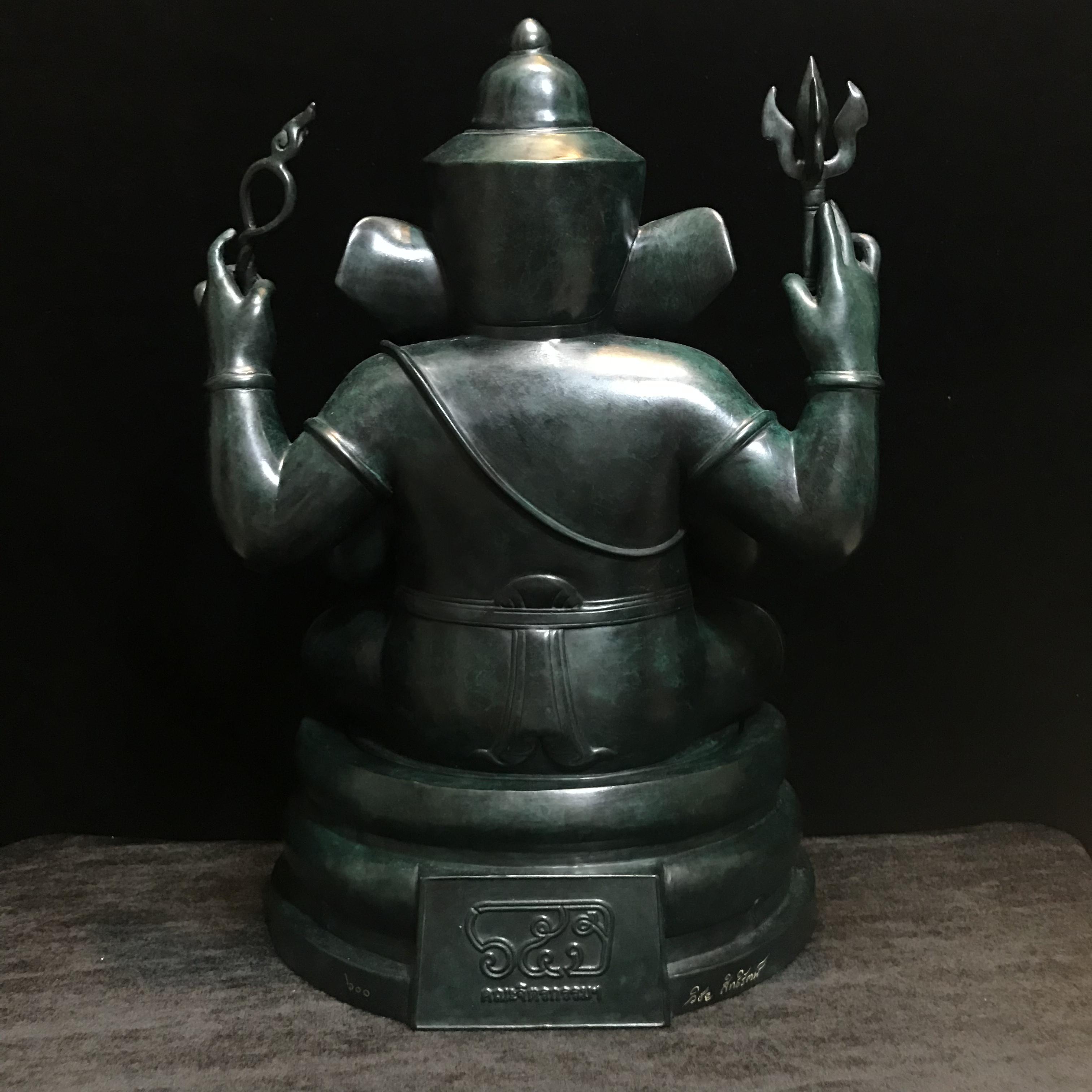 พระพิฆเนศวร 65 ปี คณะจิตรกรรม มหาวิทยาลัยศิลปากร ปี2551 ลอยองค์เนื้อสำริดขนาดหน้าตัก 9 นิ้ว(เนื้อสำริดเขียวพลาติน่า)