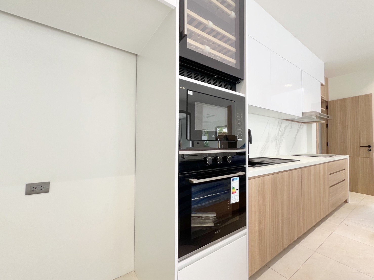 For Sales : Kathu, Loch Palm Villa, 4 Bedrooms 6 Bathrooms