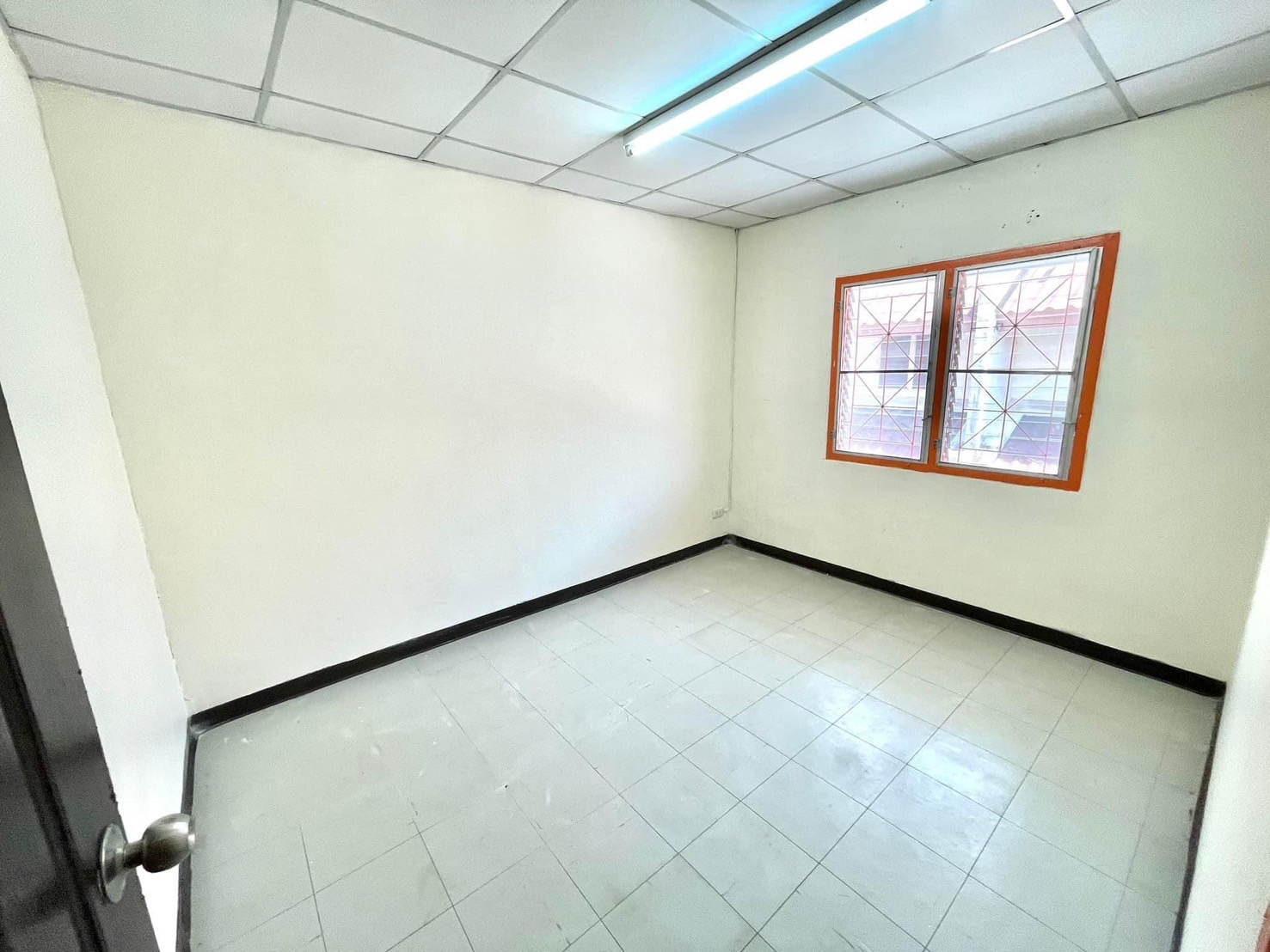 For Sales : Thalang, 2-story townhouse@Ban Pon, 2 Bedrooms, 1 Bathroom