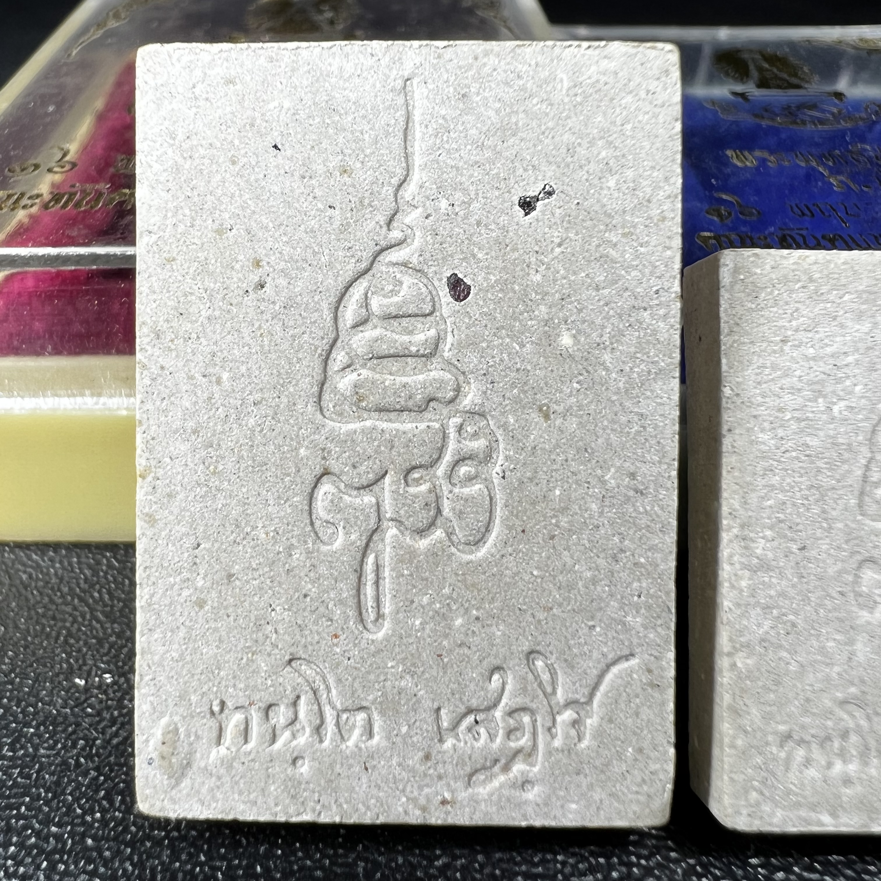 พระพุทธชินสีห์ ภปร. ทันโต เสฏโฐ ปี2533 (พิมพ์ใหญ่+พิมพ์เล็ก) บรรจุพระทนต์ในหลวง รุ่นเดียวในประวัติศาสตร์ ****รุ่นนี้ขอแนะนำ****