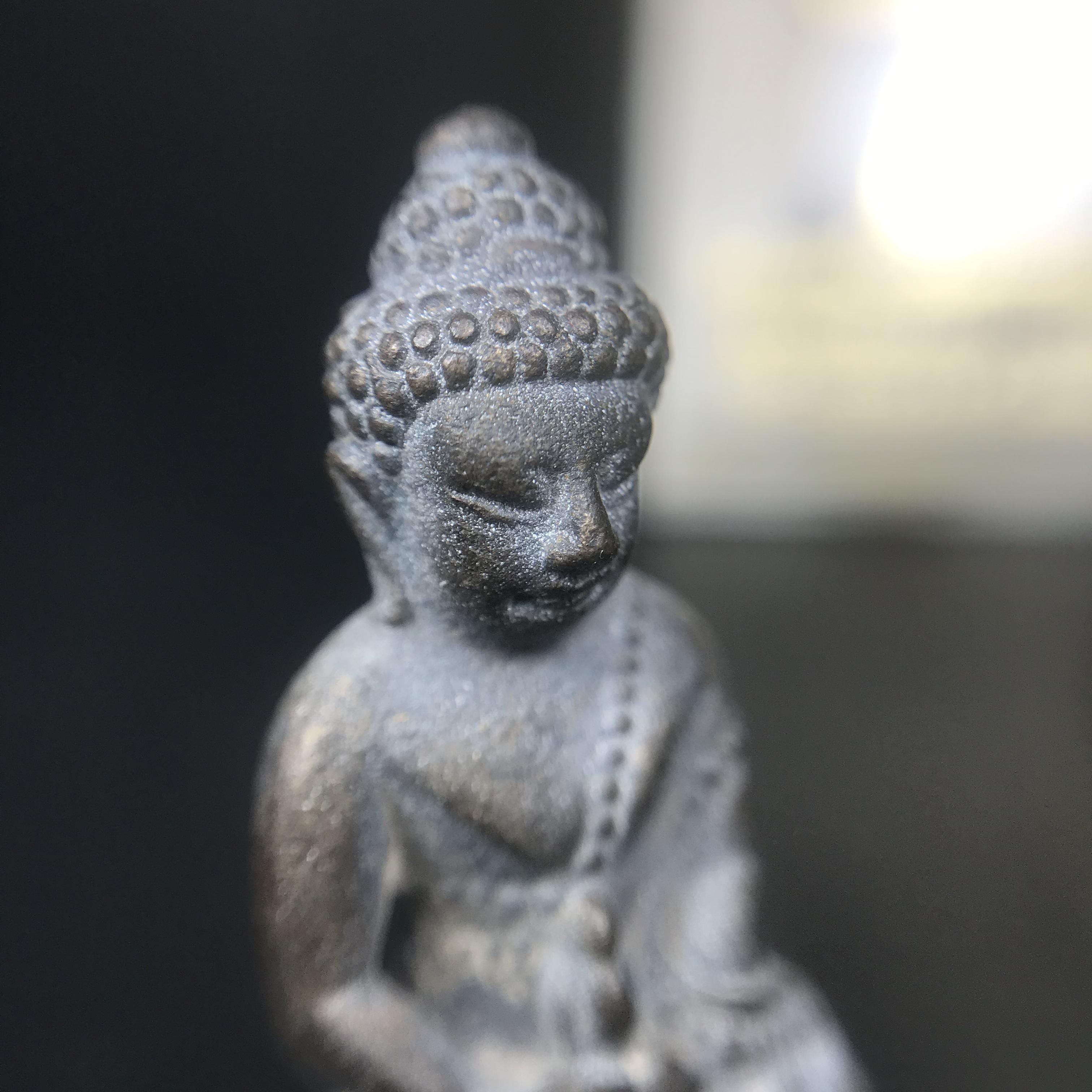 พระกริ่งชินบัญชรฉลองพระชันษา 100 ปี สมเด็จพระญาณสังวร วัดบวรนิเวศวิหาร ปี 2556 เนื้อนวโลหะผสมทองคำก้นทองแดง พิธีใหญ่ มวลสารเด่น นิยม(1 ใน 2556 องค์)