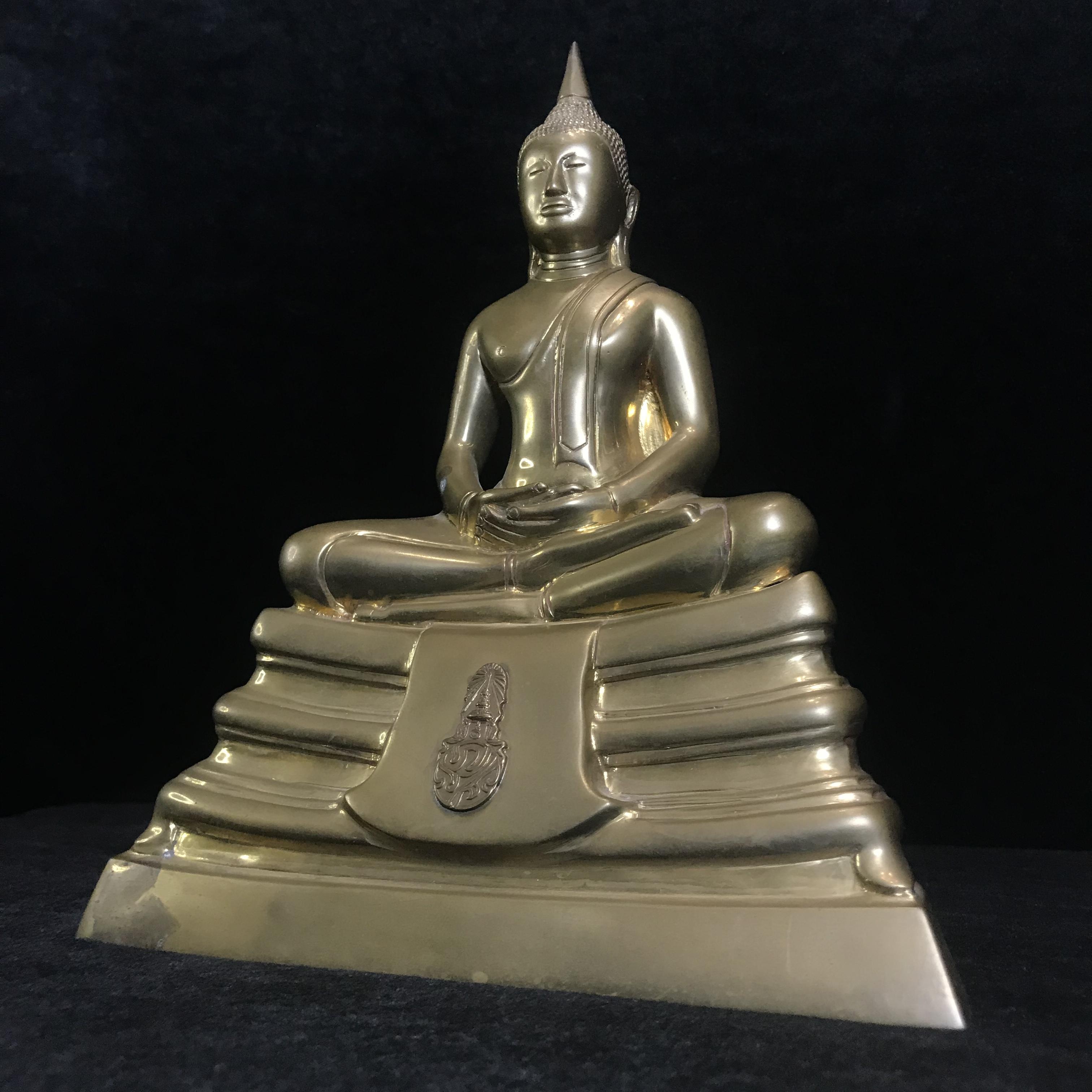 พระบูชาพระพุทธโสธร ภปร. รุ่นย้อนยุค ปี2539 กาญจนาภิเษกครองราชสมบัติครบ 50ปี หน้าตัก 5นิ้ว หมายเลข02058