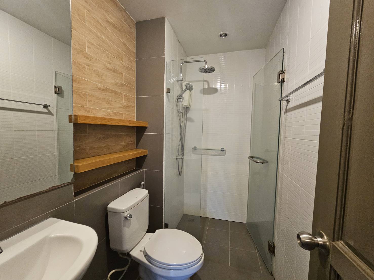 For Sale : Thalang, Hill Myna Condotel, 1 bedroom 1 bathroom, 3rd flr.