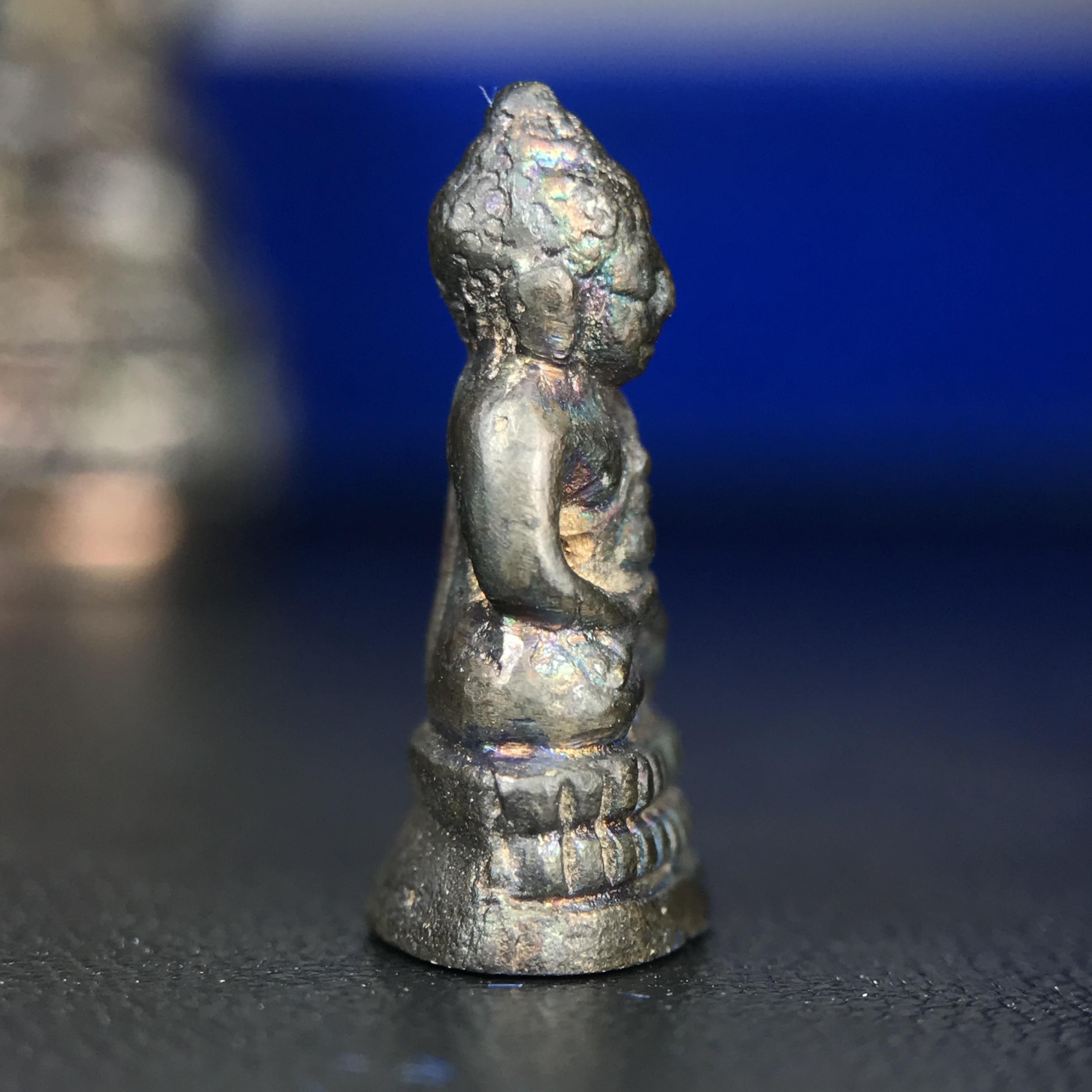 พระกริ่ง-พระชัยวัฒน์ สว. 90 พรรษาสมเด็จย่า ปี2533 เนื้อนวโลหะ(แก่ทองคำผสมทองคำเยอะมากรุ่นนี้)(ในหลวงรัชกาลที่9เสด็จในพิธี)(หล่อแบบโบราณอุดมวลสาร 108 แบบฉบับพระกริ่งใหญ่สายวัดสุทัศน์ พระสังฆราช(แพ))(1 ใน 3000 ชุด) หายาก(***องค์นี้ผิวเนื้อนวโลหะสวยมาก***)