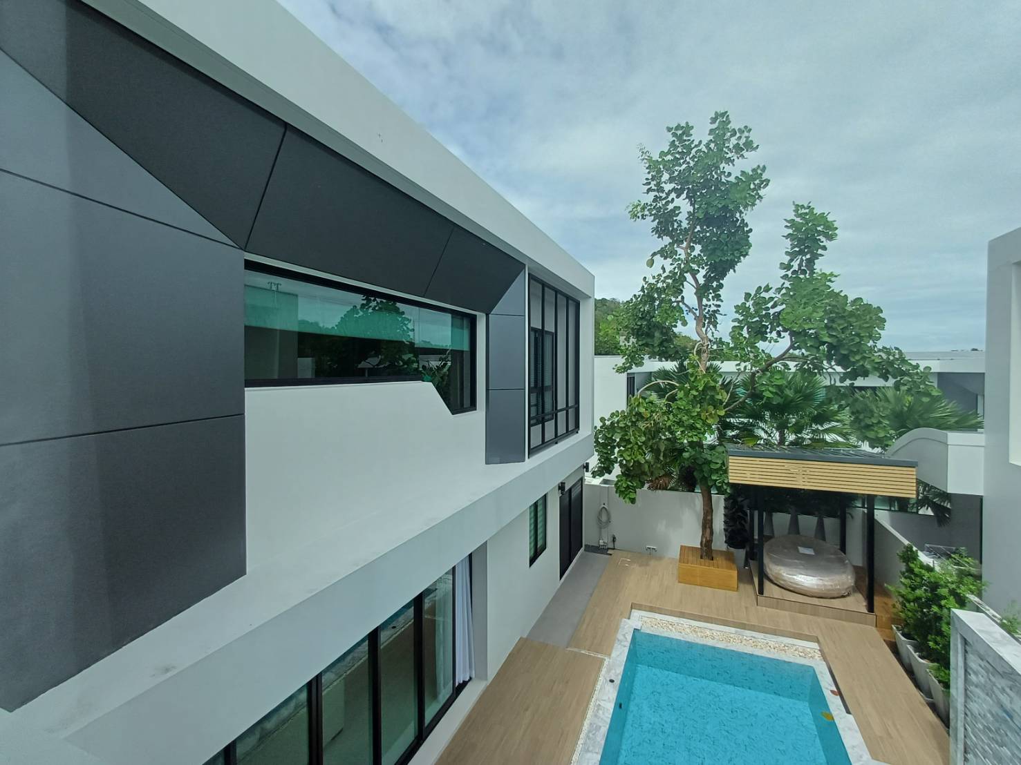 For Rent : Kohkaew, Modern style private pool villa, 4 Bedrooms 4 Bathrooms