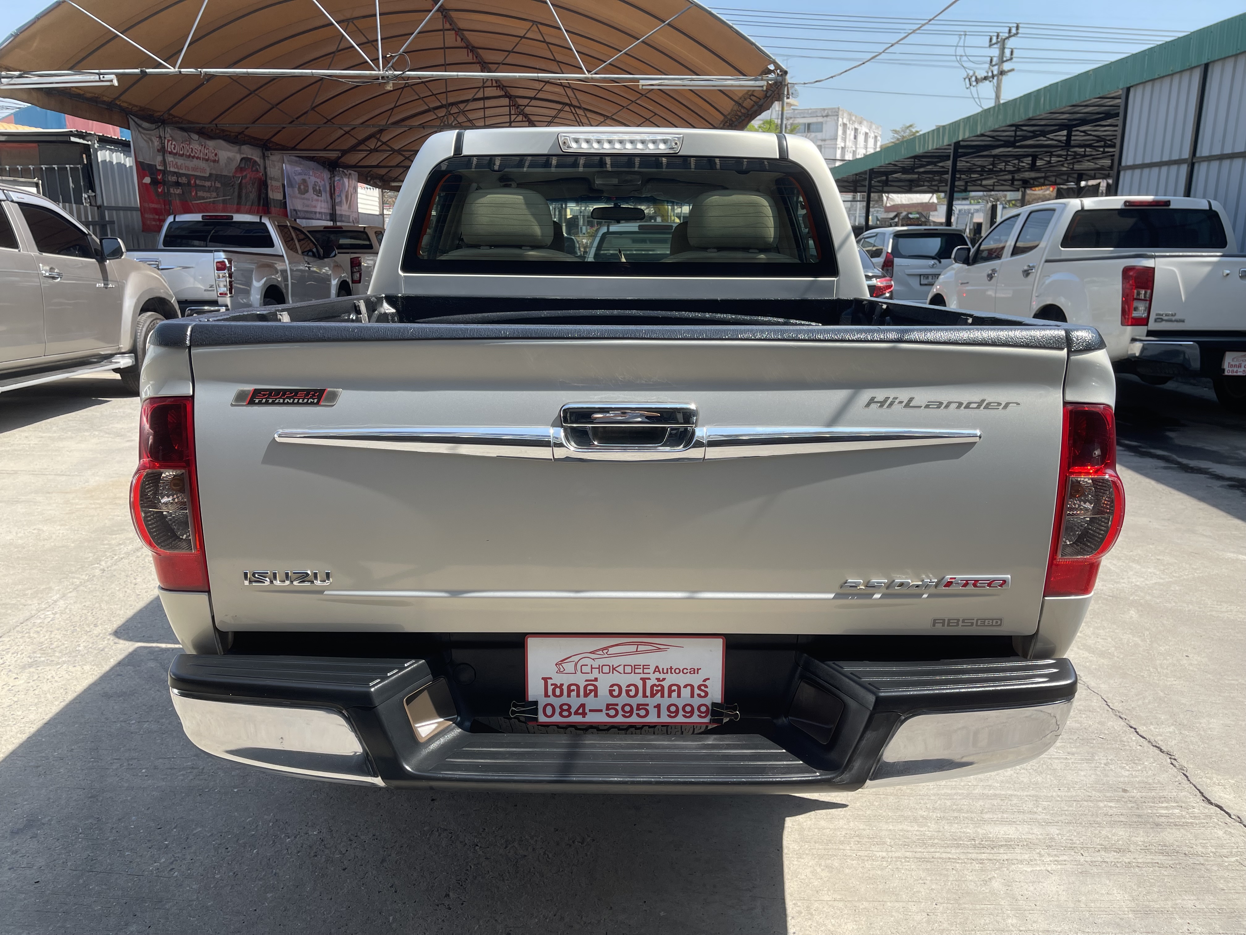 Isuzu Dmax 4ประตู Hilander 2.5 Abs 2011 เงิน