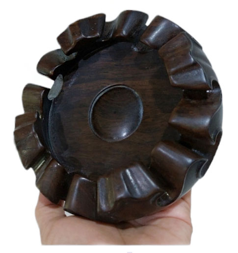 กี๋หรือฐานไม้สไตล์จีน ไม้ตัน ไม้ชิ้นเดียว ท๊อปกลม10cm อันละ