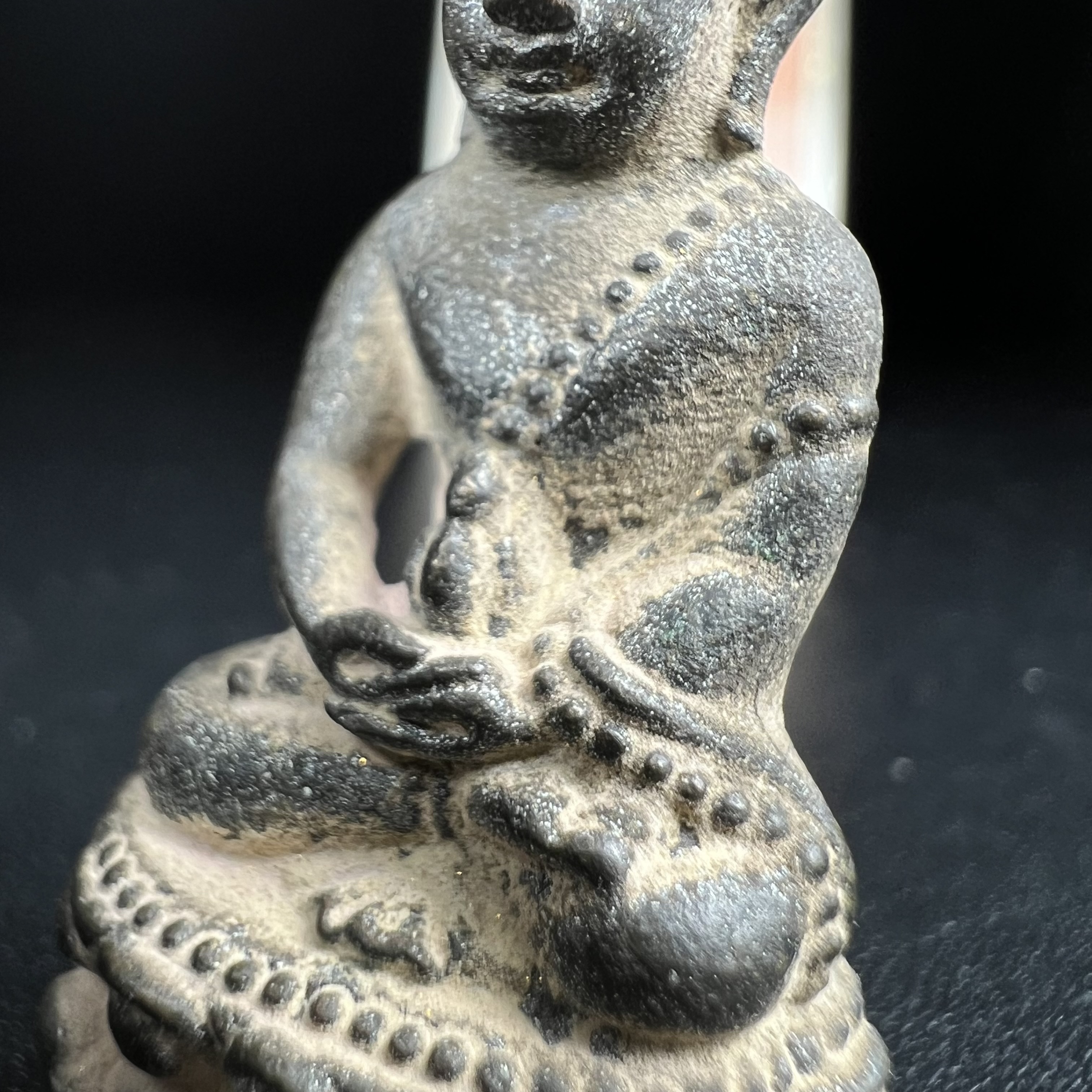 พระกริ่งชินบัญชรฉลองพระชันษา 100 ปี สมเด็จพระญาณสังวร วัดบวรนิเวศวิหาร ปี 2556 เนื้อนวโลหะผสมทองคำก้นอุดผงพรายกุมาร หลวงปู่ทิม พิธีใหญ่ มวลสารเด่น นิยม(1 ใน 599 องค์)หายาก