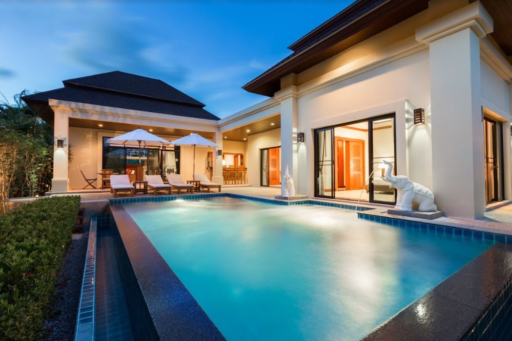 For Sale : Nai Harn, Luxury New Pool Villa, 2 Bedrooms 2 Bathrooms, Garden view.