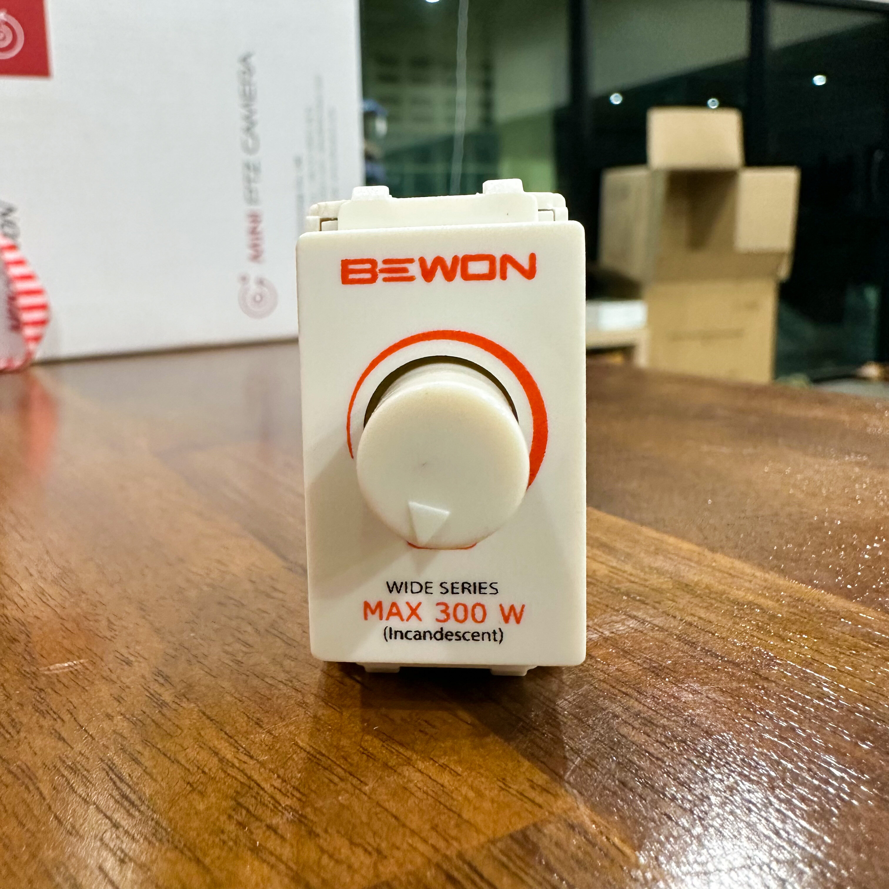 Bewon สวิตซ์หรี่ไฟ ดิมเมอร์ 300w Dimmer switch รุ่น BW-300MK หรี่ไฟ สวิตซ์ไฟ สวิตหรี่ สวิตช์หรี่
