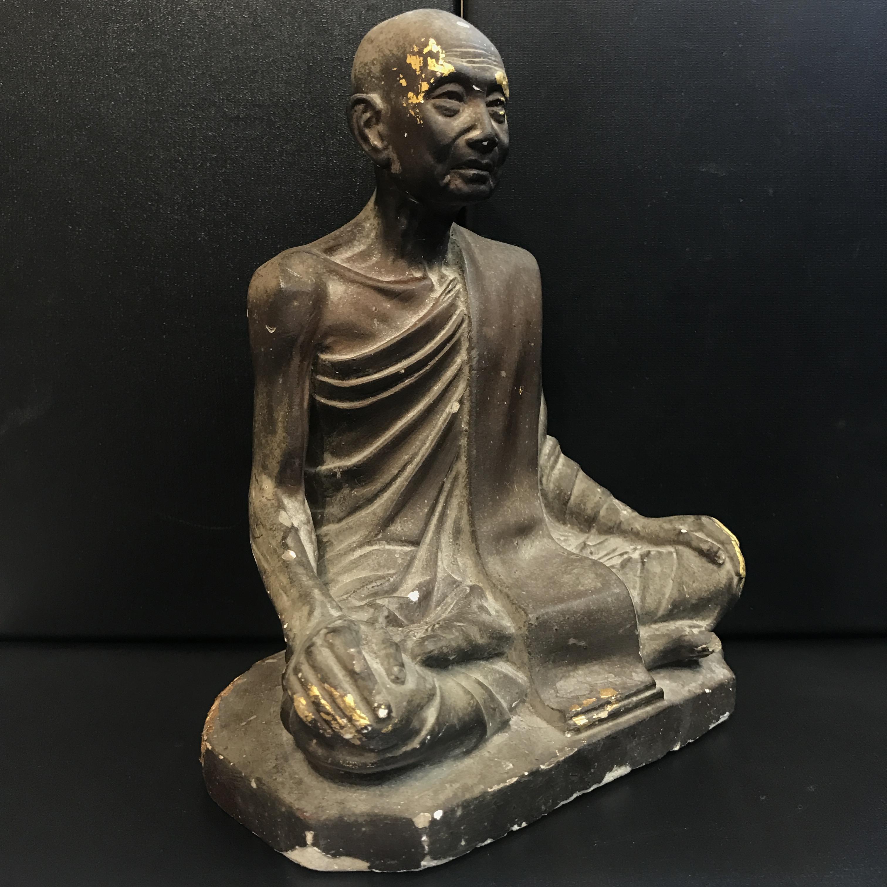 พระรูปเหมือนสมเด็จพระสังฆราชเจ้า กรมหลวงวชิรญาณวงศ์ (ชื่น) วัดบวรนิเวศฯ. ปี 2502 หล่อเนื้อปูนพลาสเตอร์ ขนาดหน้าตัก 5 นิ้ว (หายากยิ่ง)