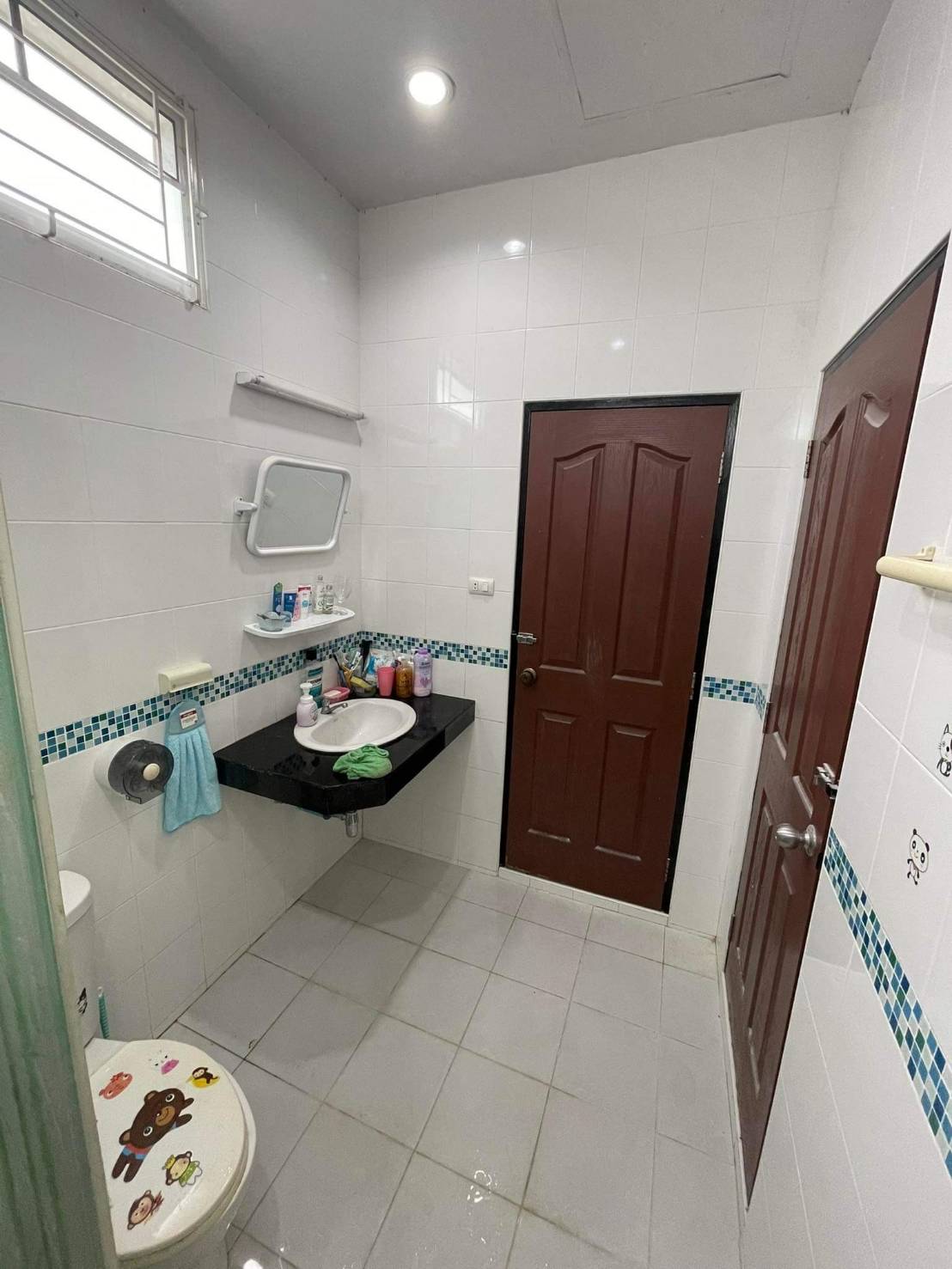 For Sales : Maungthong, Town House 2 Storey, 3 Bedrooms 2 Bathrooms