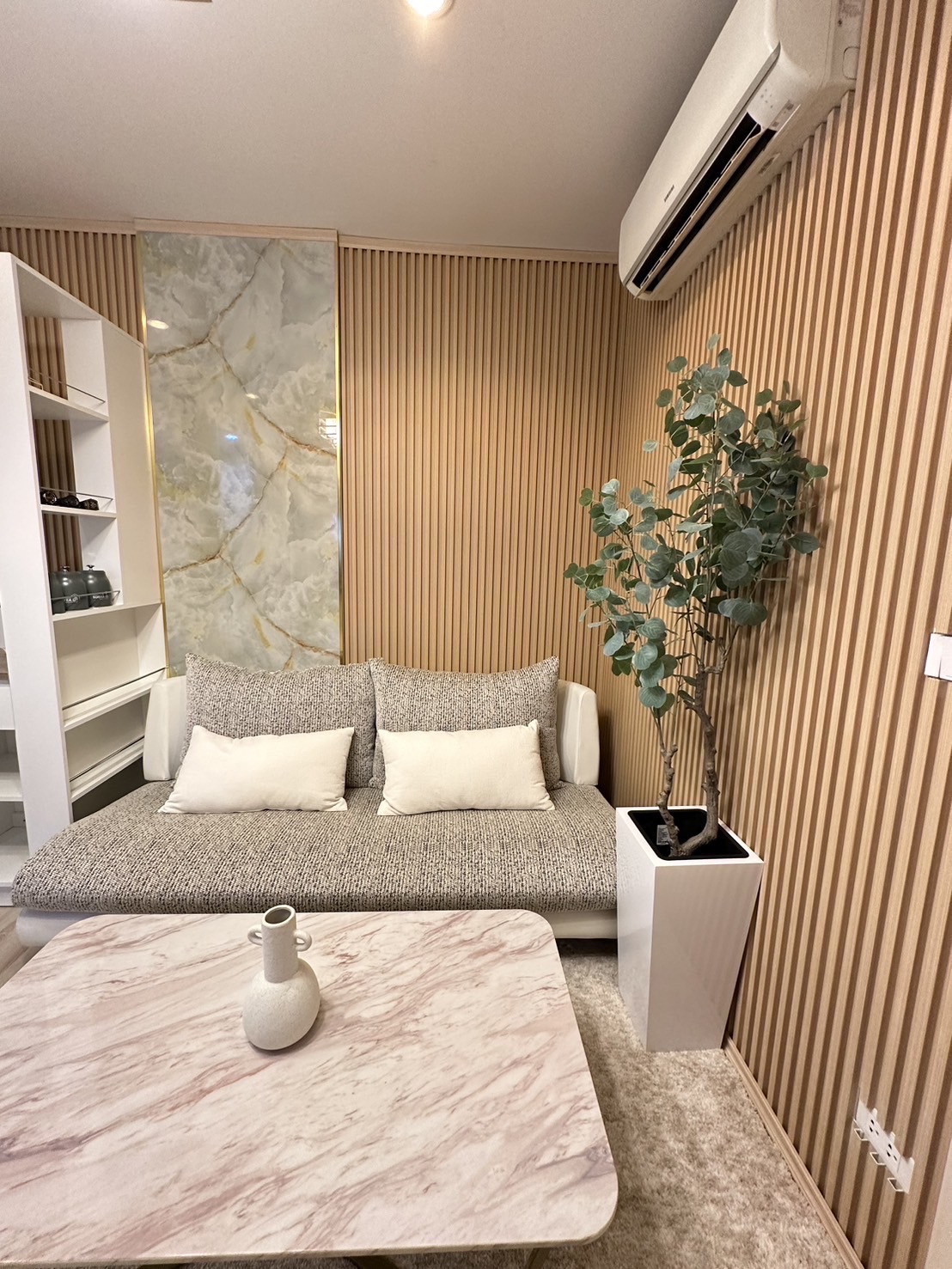 For Rent : Samkong, Condo near Lotus Samkong, 1 bedroom, 1st flr.