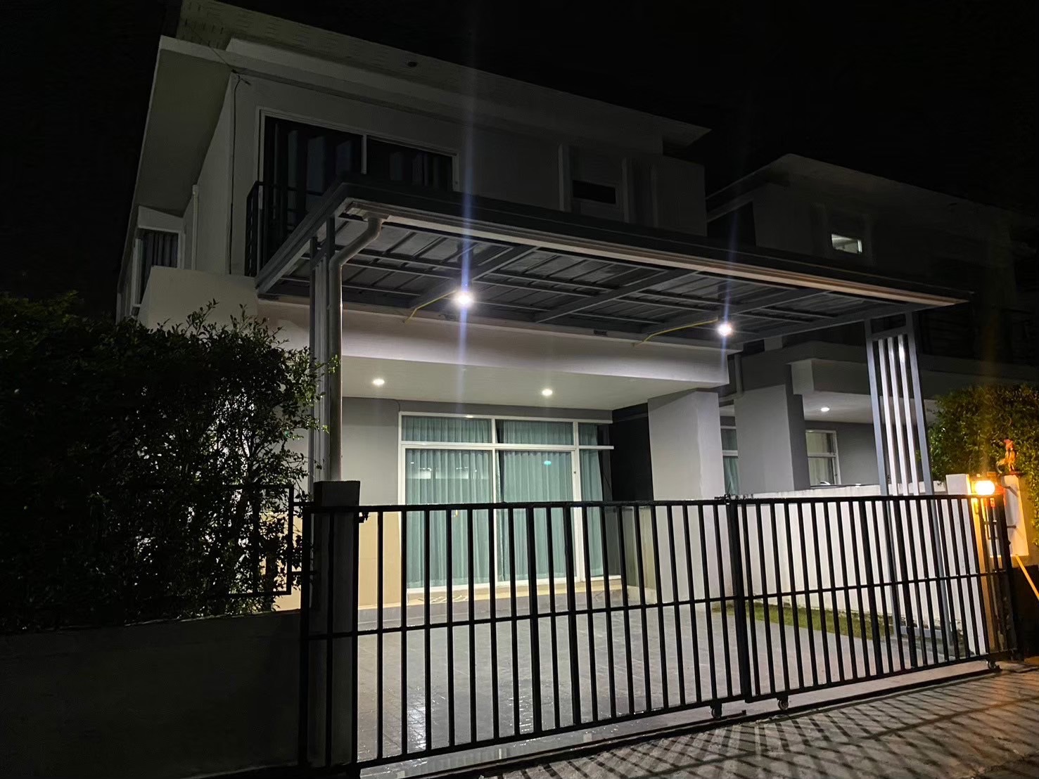 For Rent : Kohkaew, 2-story semi-detached house, 3 bedrooms 3 bathrooms