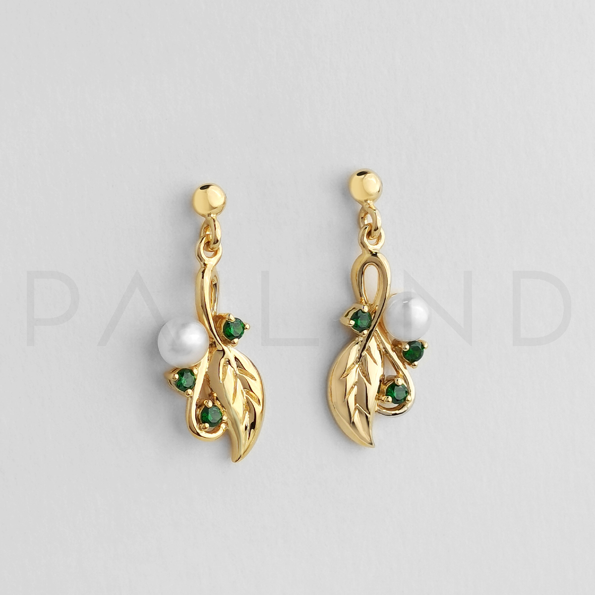 ต่างหูเงินชุบทอง ประดับ Green CZ ติดมุก
