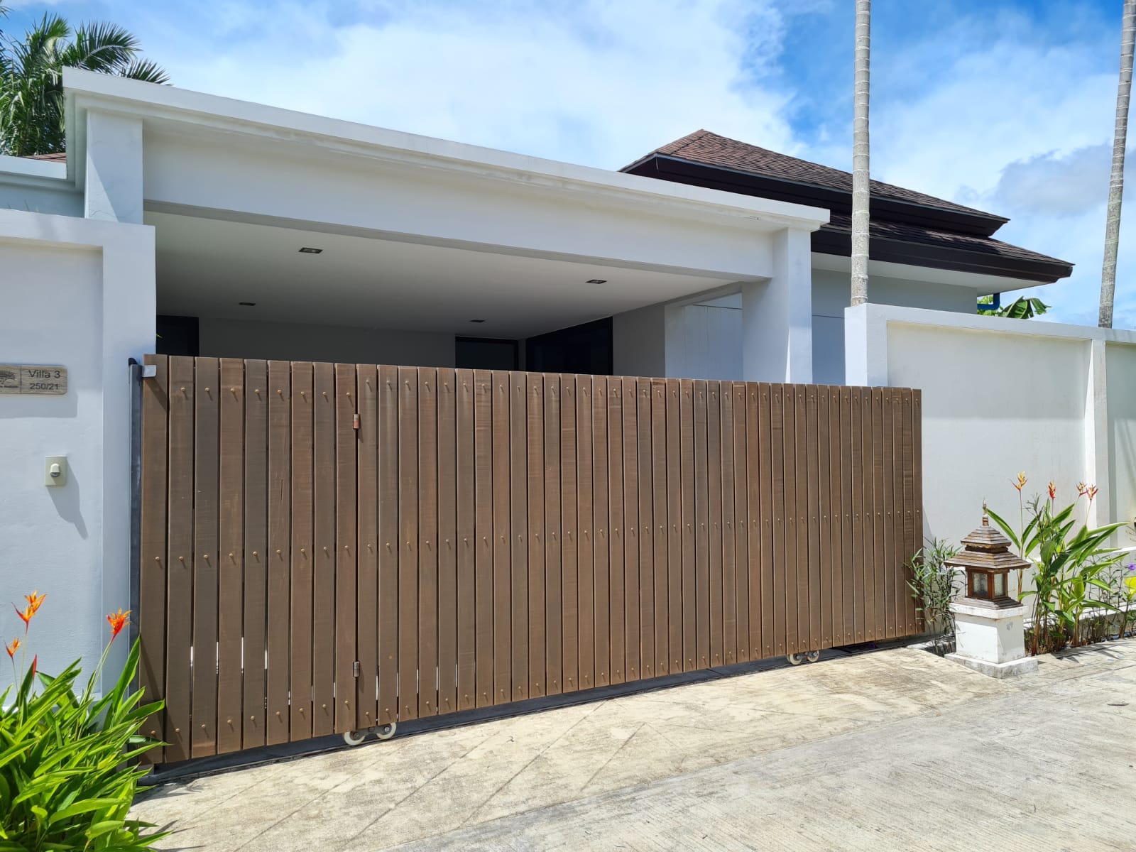 For Rent : Nai Yang, luxury Private Pool Villa, 2 bedrooms 2 bathrooms, Garden View.