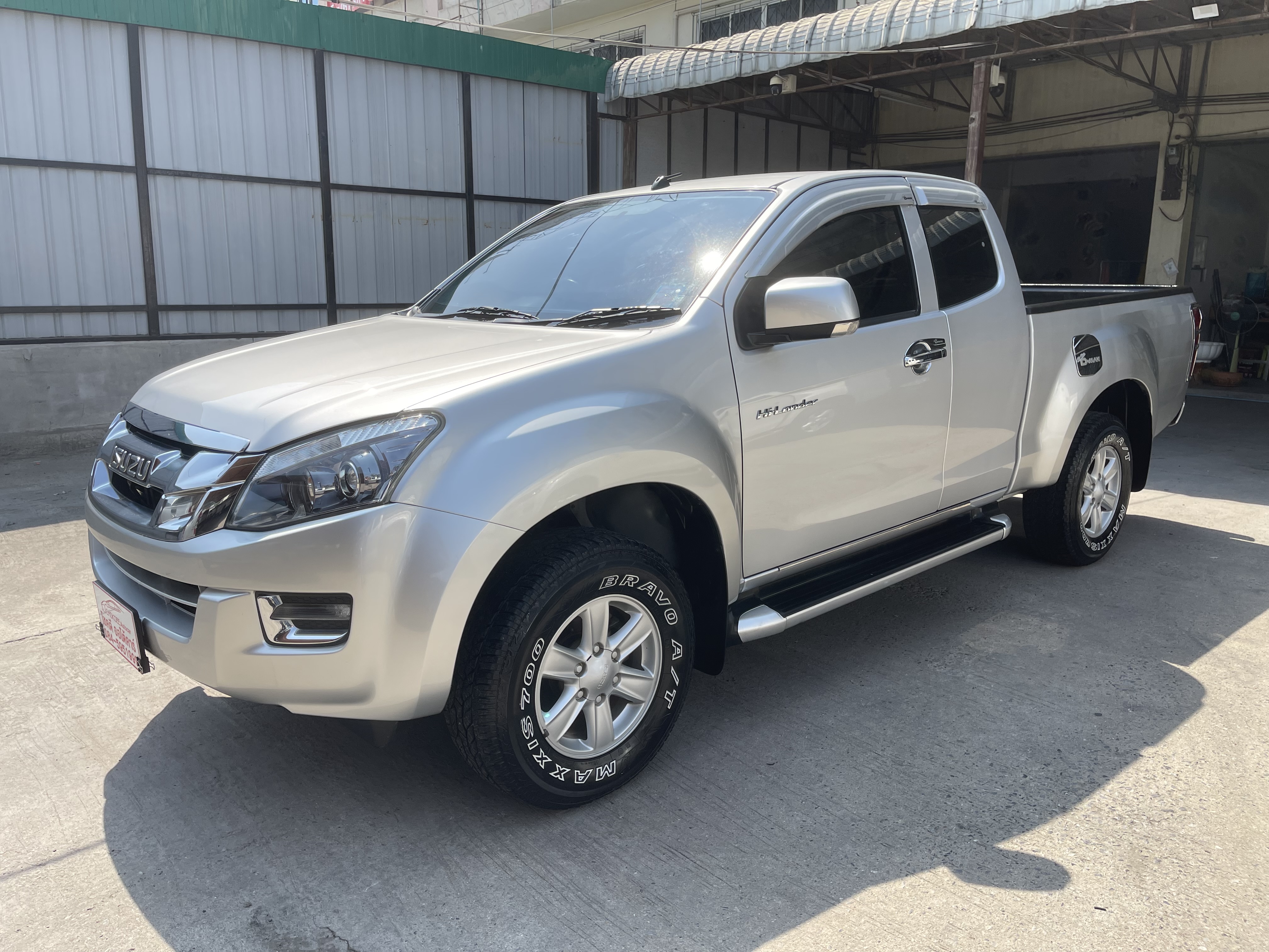 Isuzu Dmax All New Cab Hi-Lander 2.5 Z 2015 เงิน