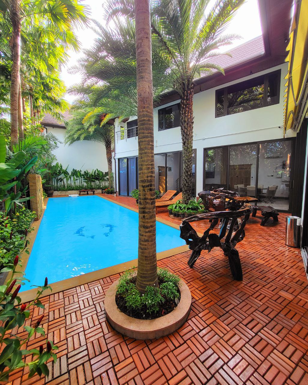 For Rent : Rawai, Naiharn Private Pool Villa, 4 bedrooms 5 Bathrooms