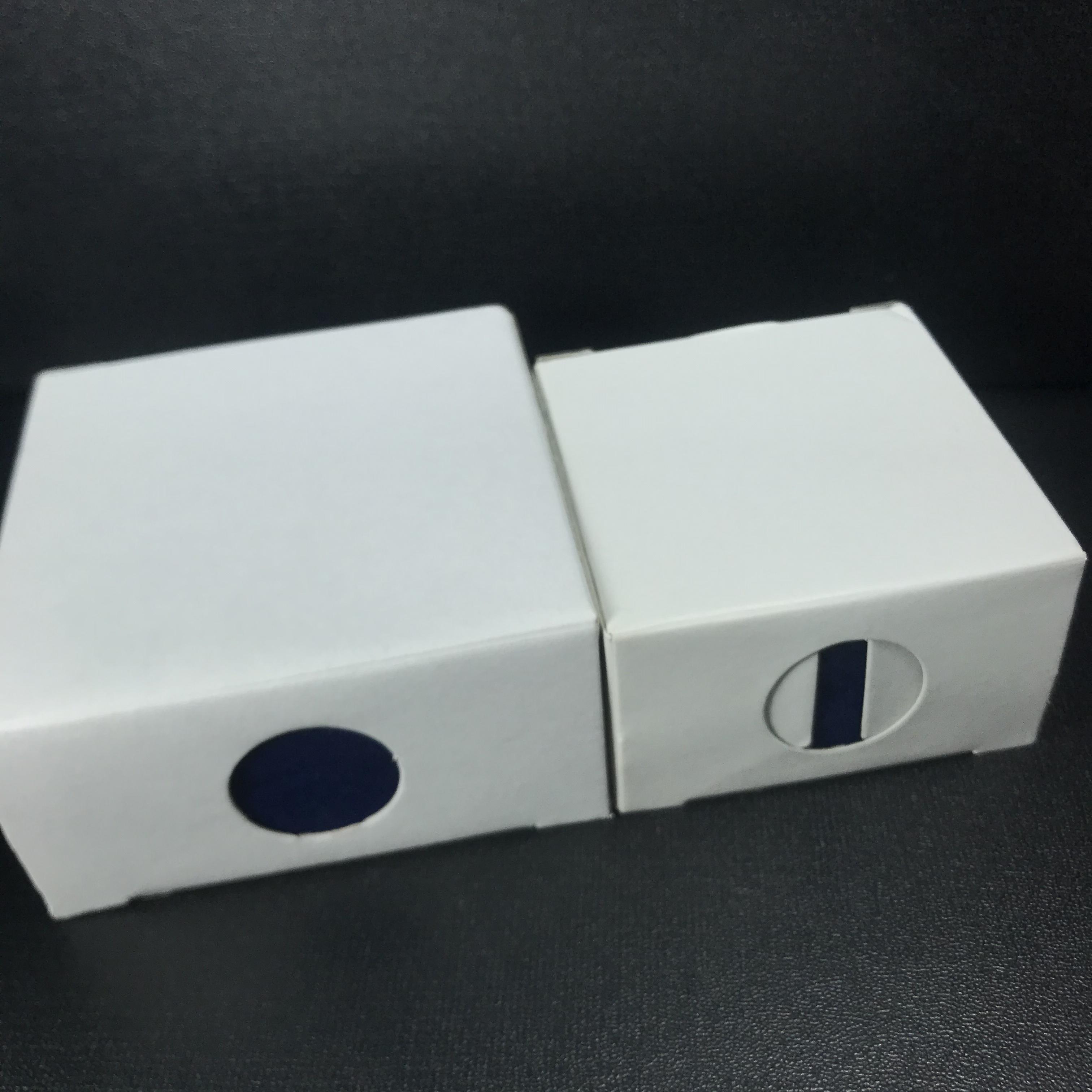 พระรูปเหมือนลอยองค์ สมเด็จพระสังฆราช วัดบวรนิเวศวิหาร รุ่น คชวัตร ปี2546 ที่ระลึกงานฉลองพระชนมายุ 90 พรรษา เนื้อนวโหละ (พิมพ์ใหญ่หน้าตัก 1.5ซม.+พิมพ์เล็กหน้าตัก1 ซม.)รวม1 ชุด 2 องค์