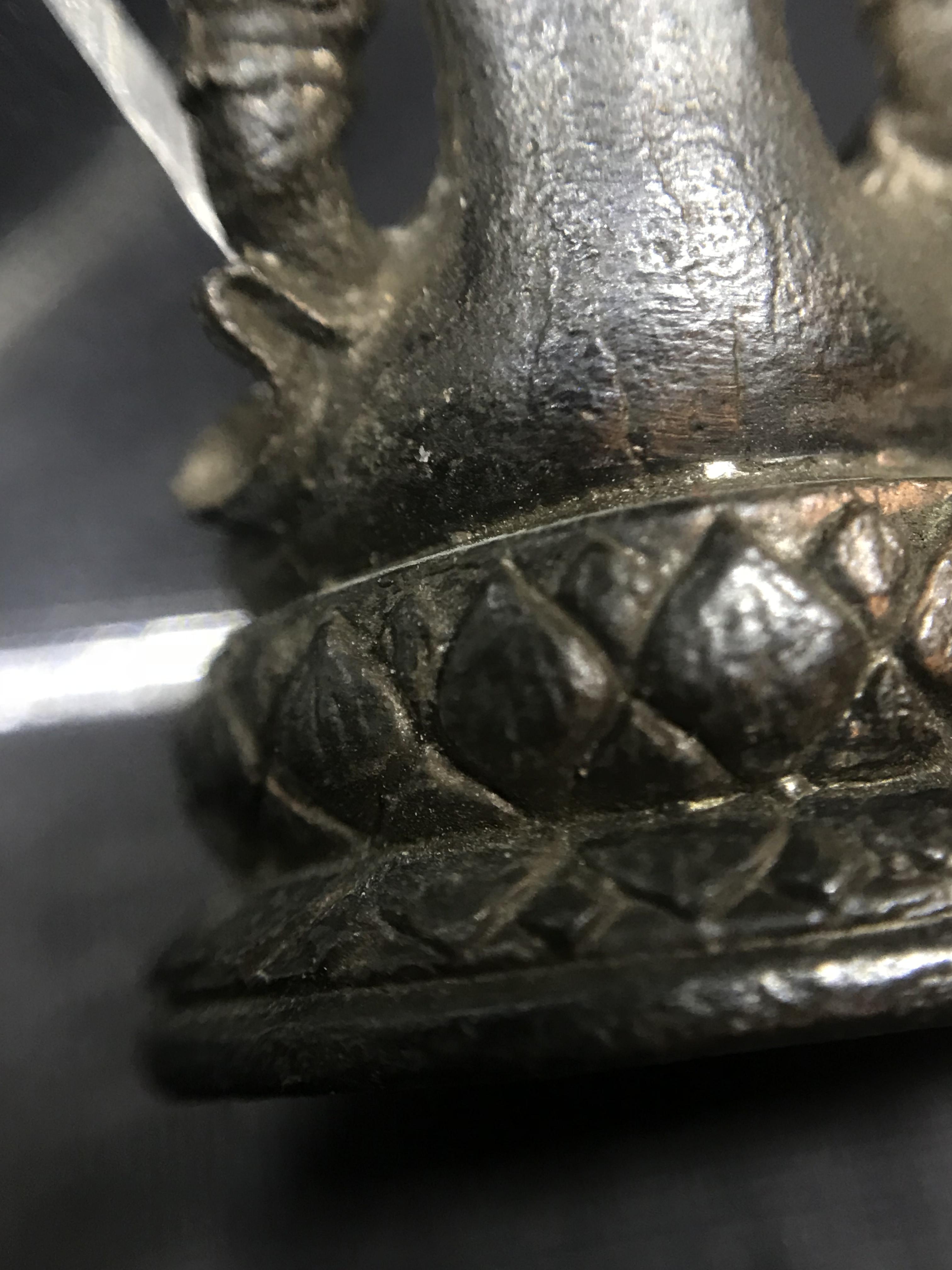 พระกริ่งธิเบตอวโลกิเตศวร ภปร.(พระไวโรจนะพุทธ)วัดมังกรกมลาวาส(เล่งเน่ยยี่) รุ่นแรกปี2515 เนื้อนวโลหะ(ในหลวงรัชกาลที่9เสด็จเททอง)(หายาก)