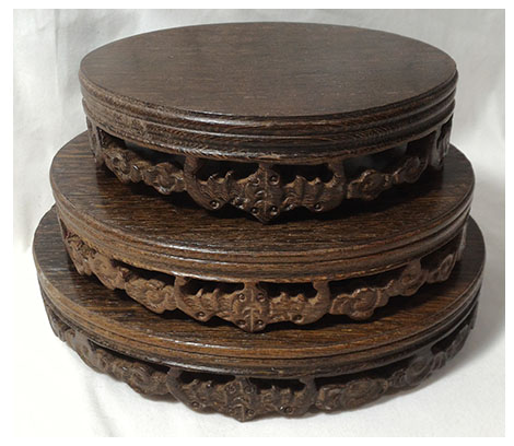 กี๋หรือฐานไม้สไตล์จีนขนาดเล็ก ทรงรี ลายค้างคาว เริ่มตัวละ