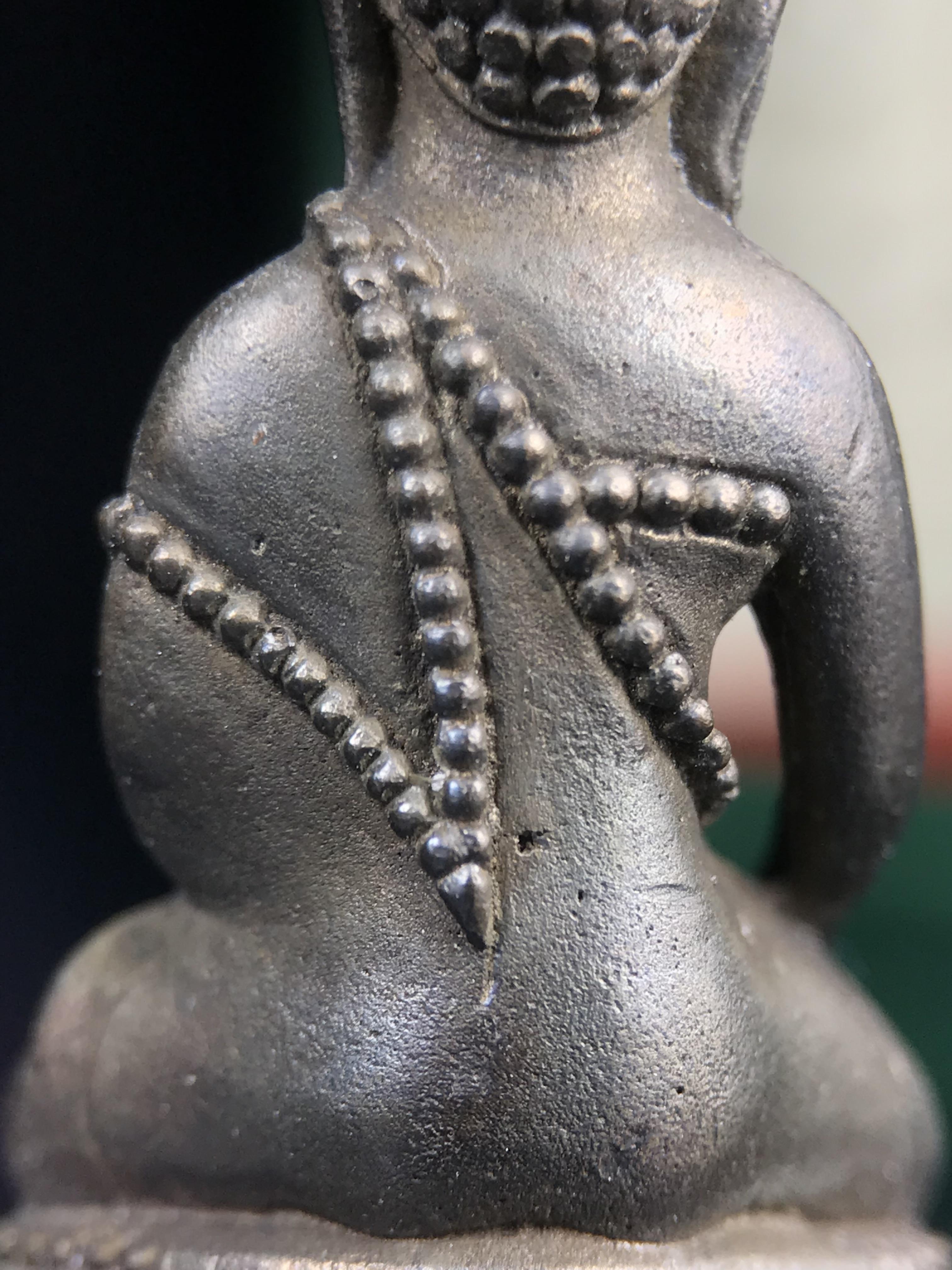 พระกริ่งวาสนา สมเด็จพระสังฆราช(วาสน์)วัดราชบพิธฯ ปี 2531 เนื้อนวโลหะ สร้างเป็นที่ระลึกในคราวที่สมเด็จพระอริยวงศาคตญาณ สมเด็จพระสังฆราช(วาสน์ วาสโน)มีพระชนมายุครบ90พรรษา(ในหลวง ร.9 เสด็จในพิธี)งานแกะแม่พิมพ์โดย นายช่างเกษม มงคลเจริญ)(1ใน1991องค์)