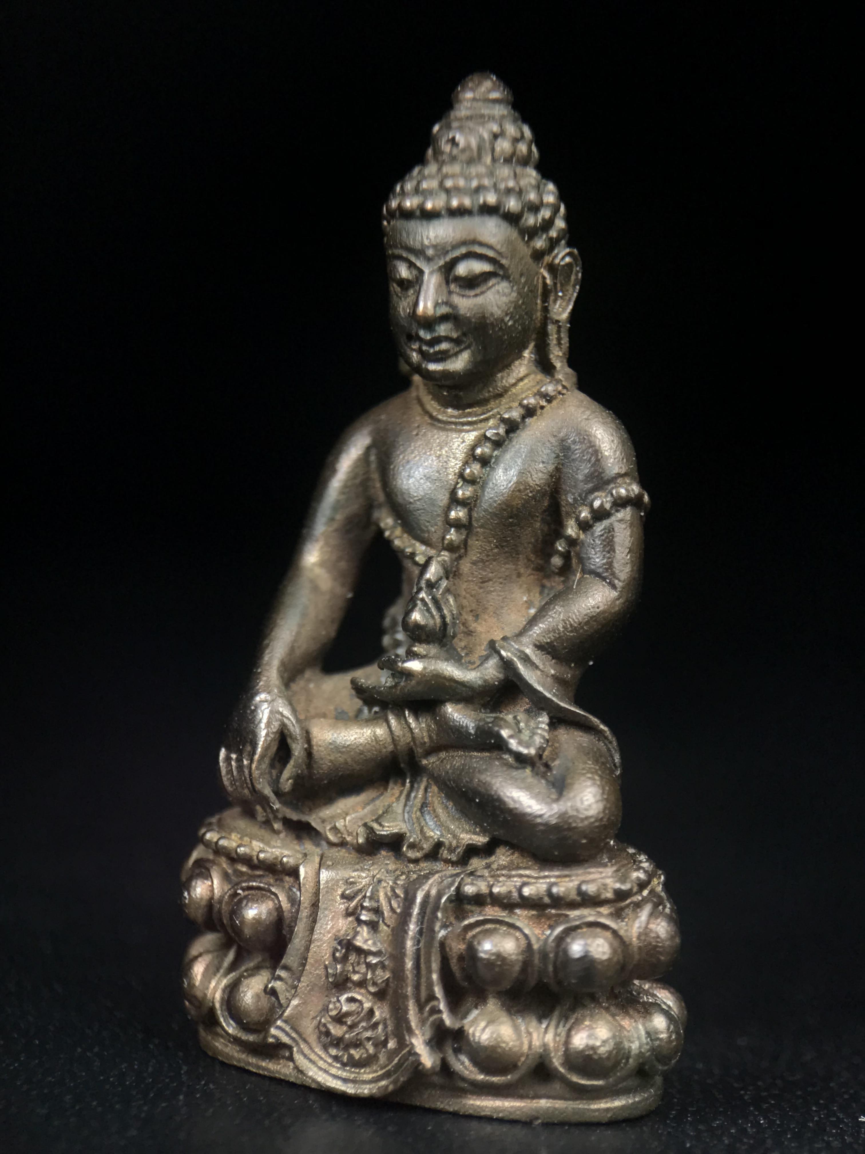 พระกริ่งศิรากาศ ภปร.(พระกริ่งคุ้มเกล้า)วัตถุมงคล"คุ้มเกล้าฯ" มูลนิธิ “คุ้มเกล้า” ในพระบรมราชูปถัมภ์ จัดสร้าง โรงพยาบาลภูมิพล เนื้อนวโลหะ(พิมพ์หน้าไทย)(ในหลวงรัชกาลที่9เสด็จเททอง)(พิธีใหญ่)(นิยม)