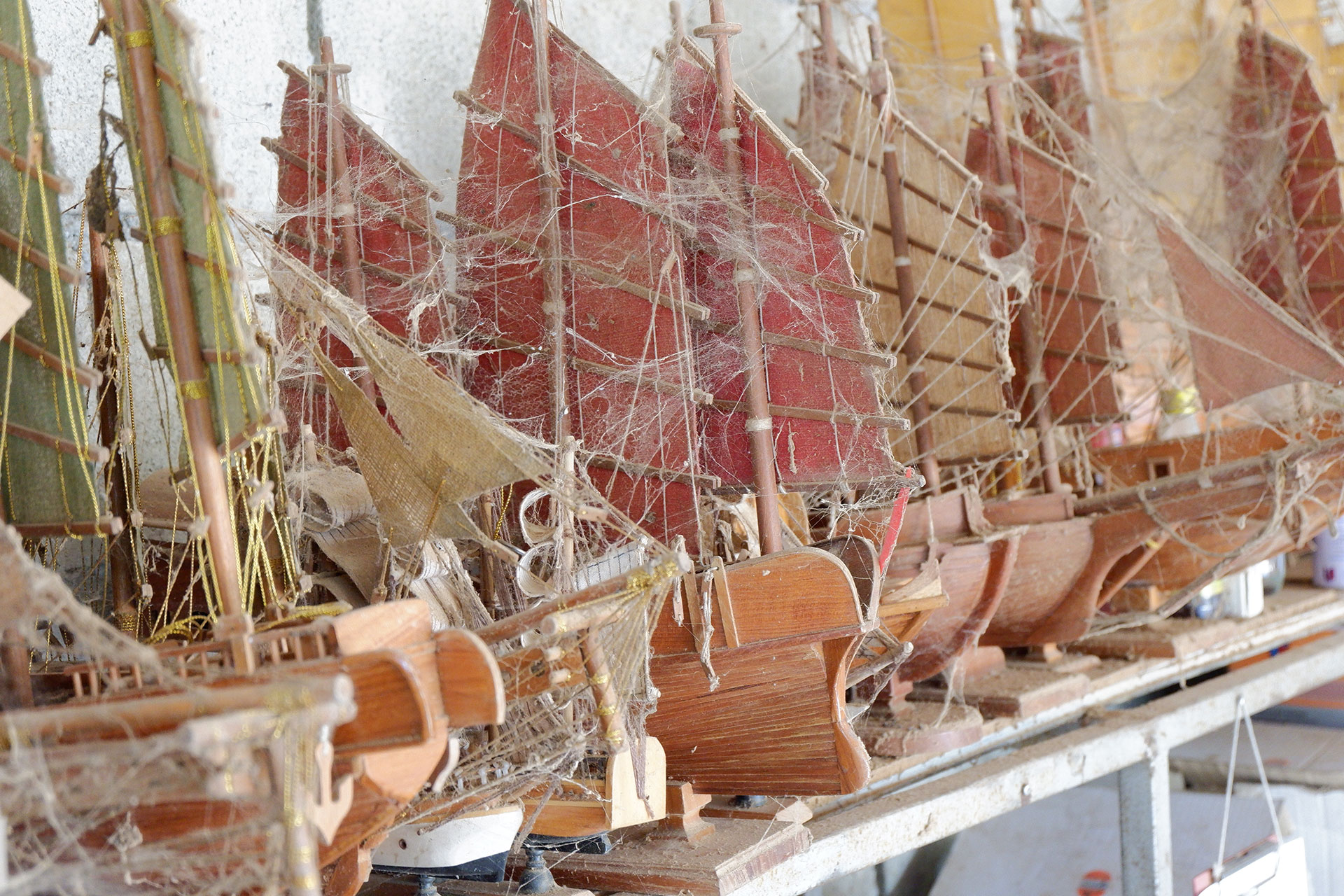 เรือจำลอง