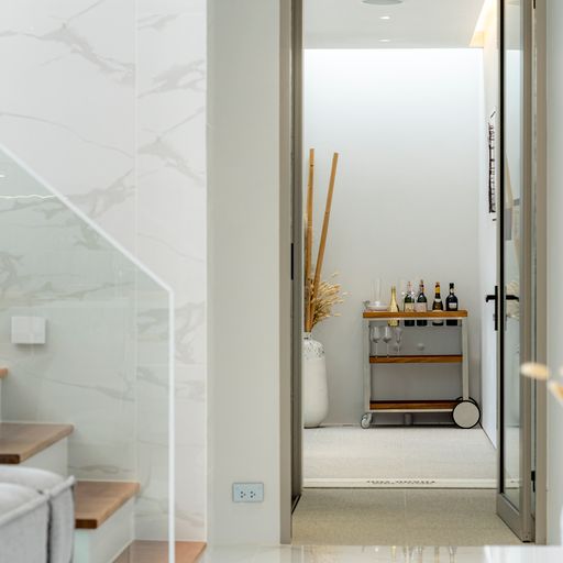 For Sales : Cherngtalay, 3-Storey Private Pool Villa @soi Pasak 8, 3 Bedrooms, 3 Ensuite bathrooms