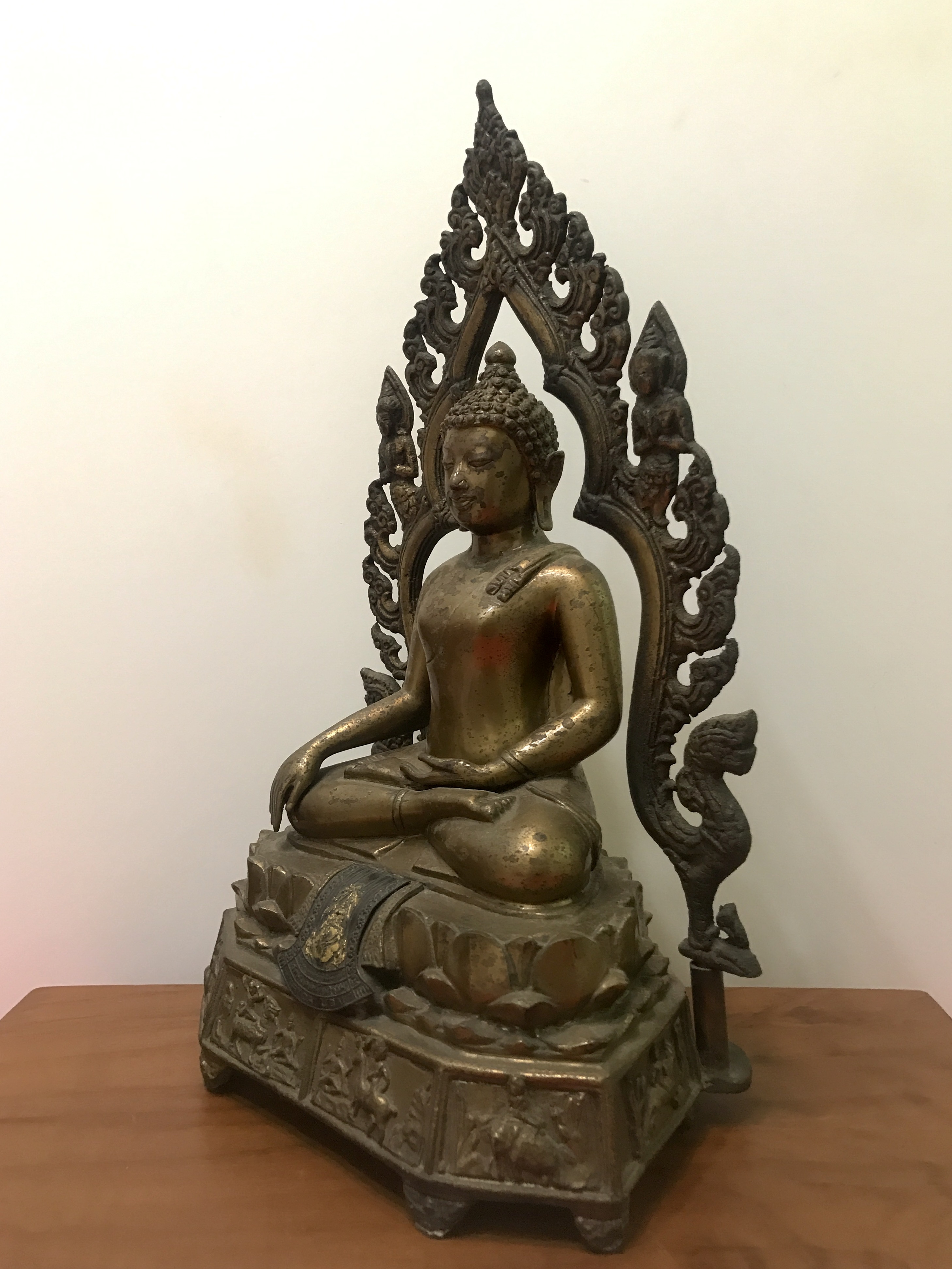 พระพุทธมงคลรัตนภูมิพัฒนมหามุนี ภ.ป.ร.5นิ้ว วัดมงคลรัตนาราม วัดไทยในซานฟรานซิสโก สหรัฐอเมริกา ( Sanfrancisco USA.) ปี ๒๕๒๓