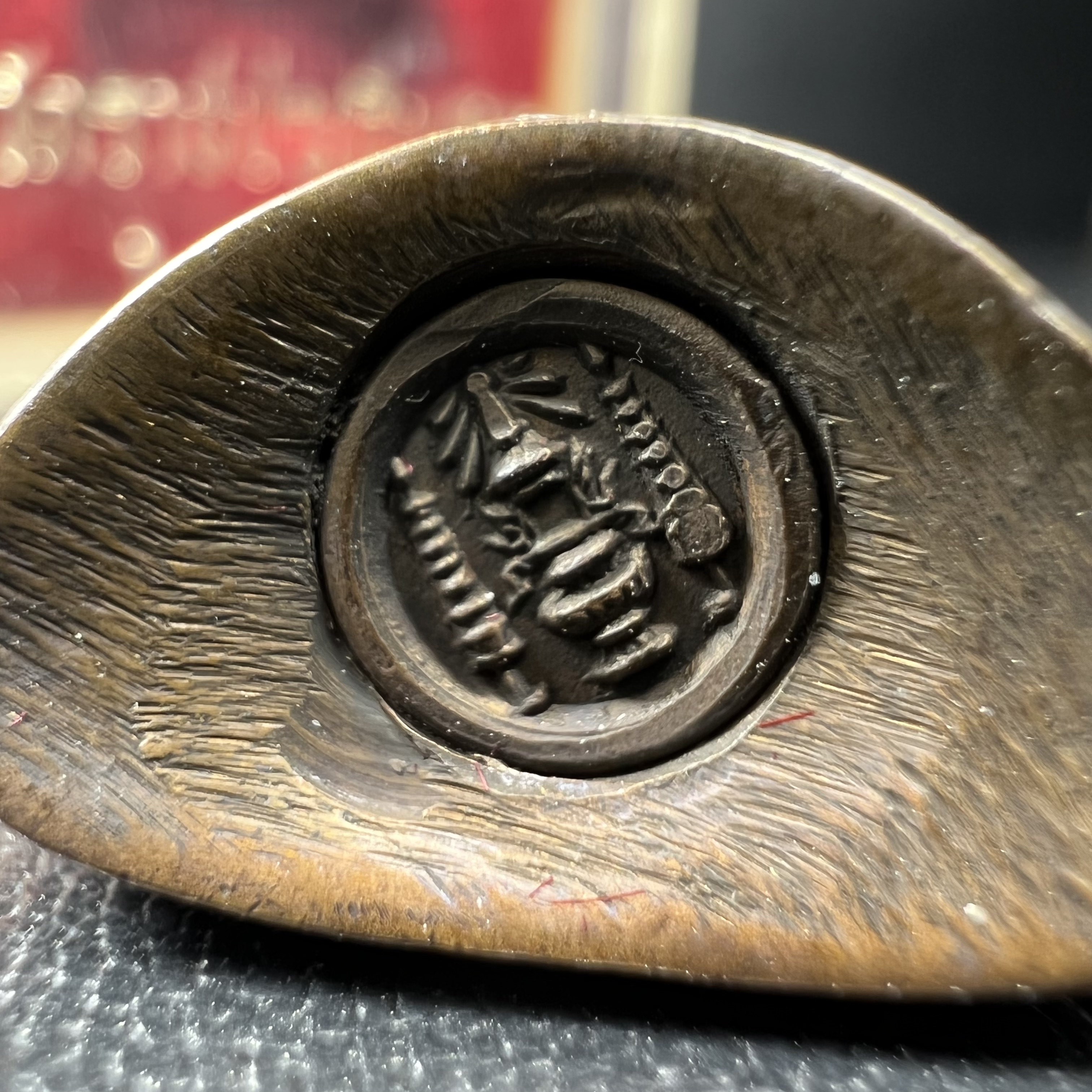 พระกริ่งพระพุทธสิหิงห์ วัดราชประดิษฐ์ ปี2519 เนื้อนวโลหะกล่องบรรจุเดิม(ในหลวงรัชกาลที่9เสด็จในพิธี)พระดี ปีลึก พิธีใหญ่