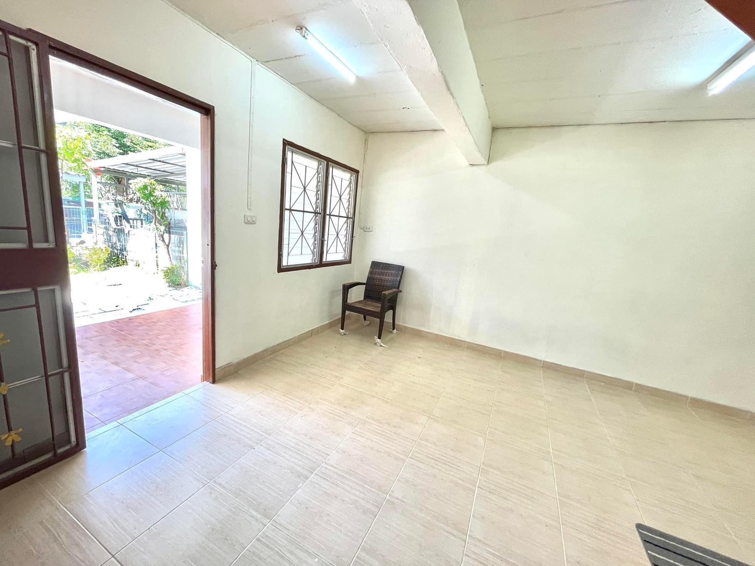 For Sales : Thalang, 2-story townhouse@Ban Pon, 2 Bedrooms, 1 Bathroom